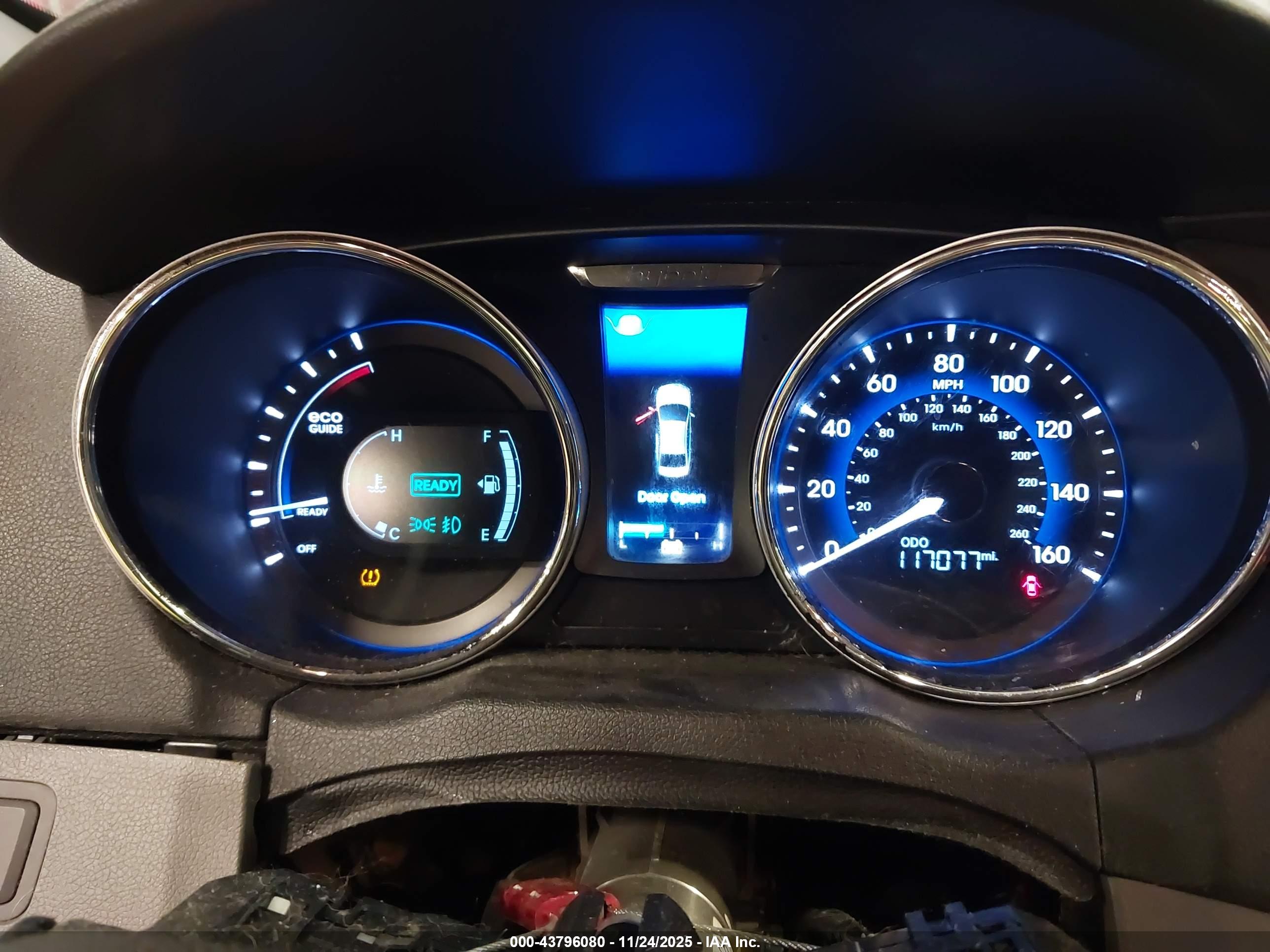HYUNDAI SONATA image 7