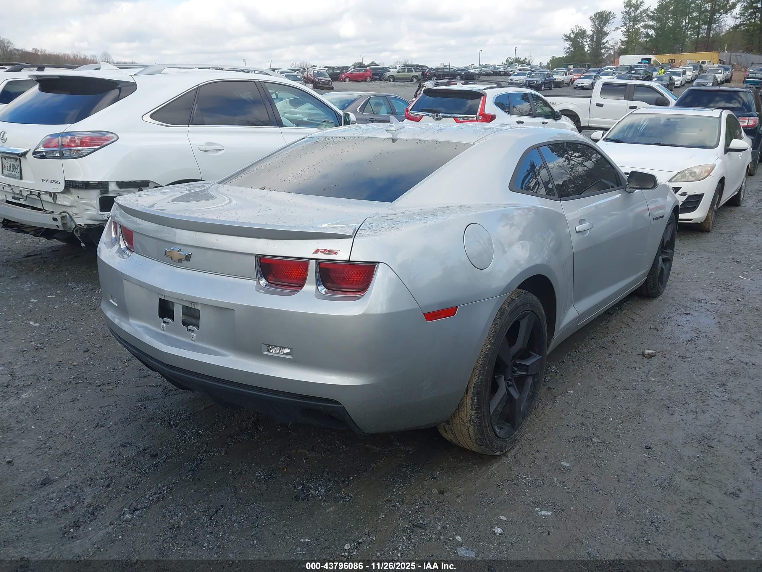 CHEVROLET CAMARO image 4