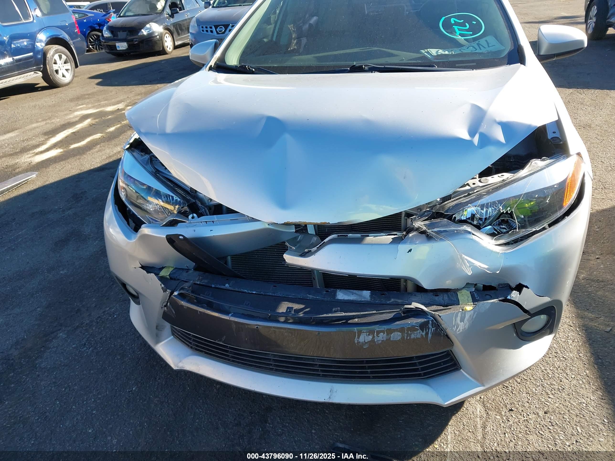 TOYOTA COROLLA image 6