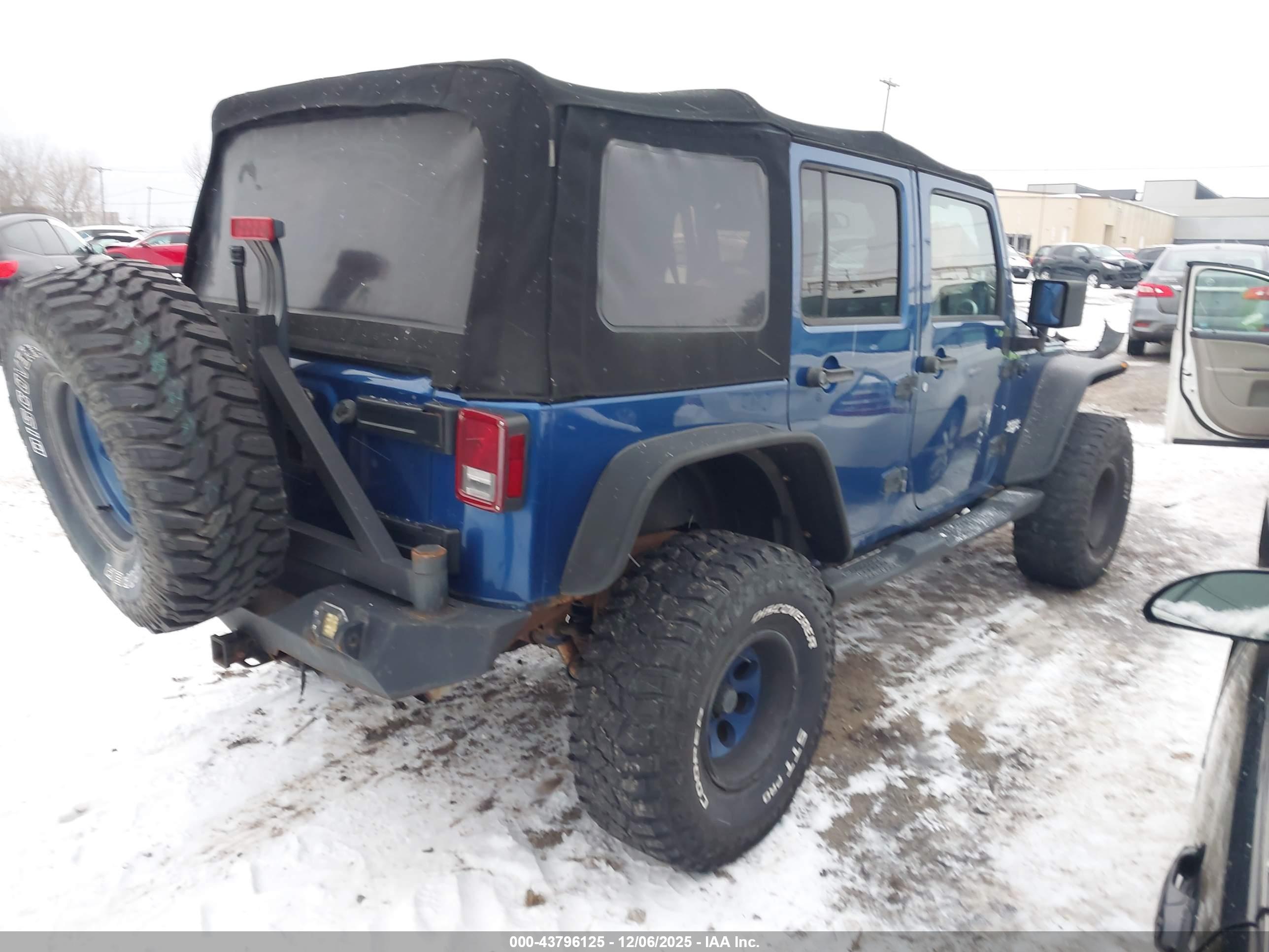 JEEP WRANGLER image 4