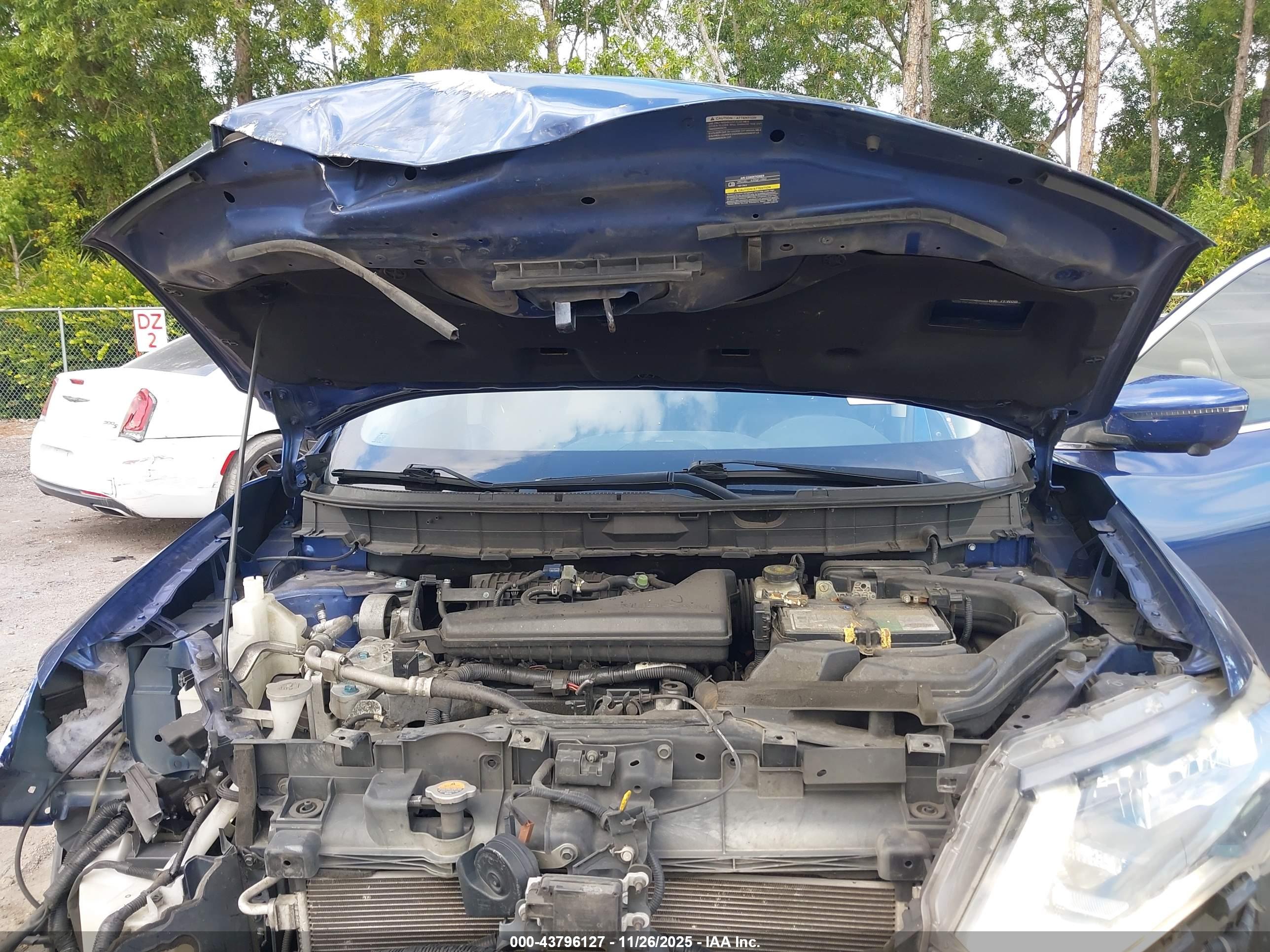 NISSAN ROGUE image 10