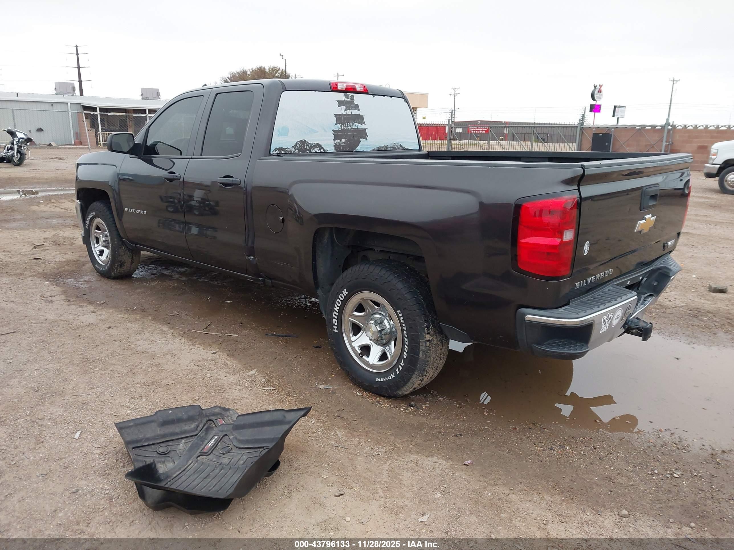 CHEVROLET SILVERADO image 3
