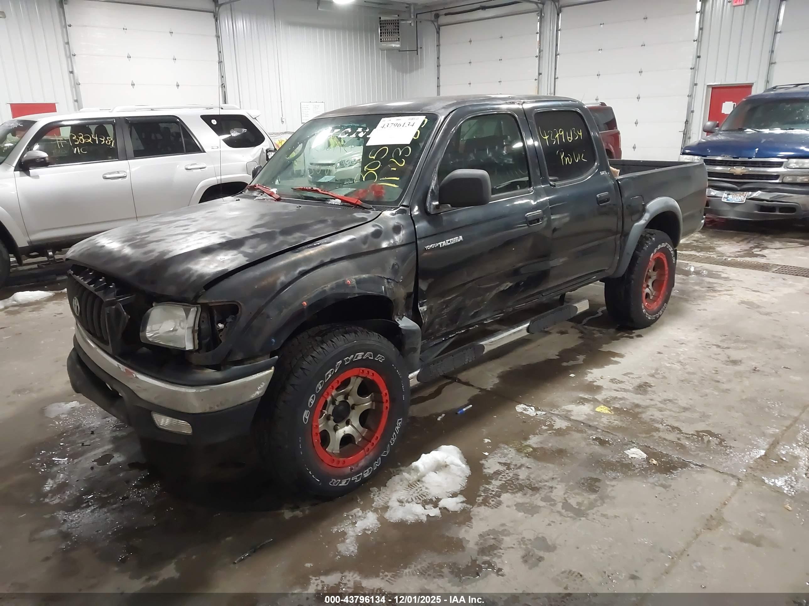 TOYOTA TACOMA image 2