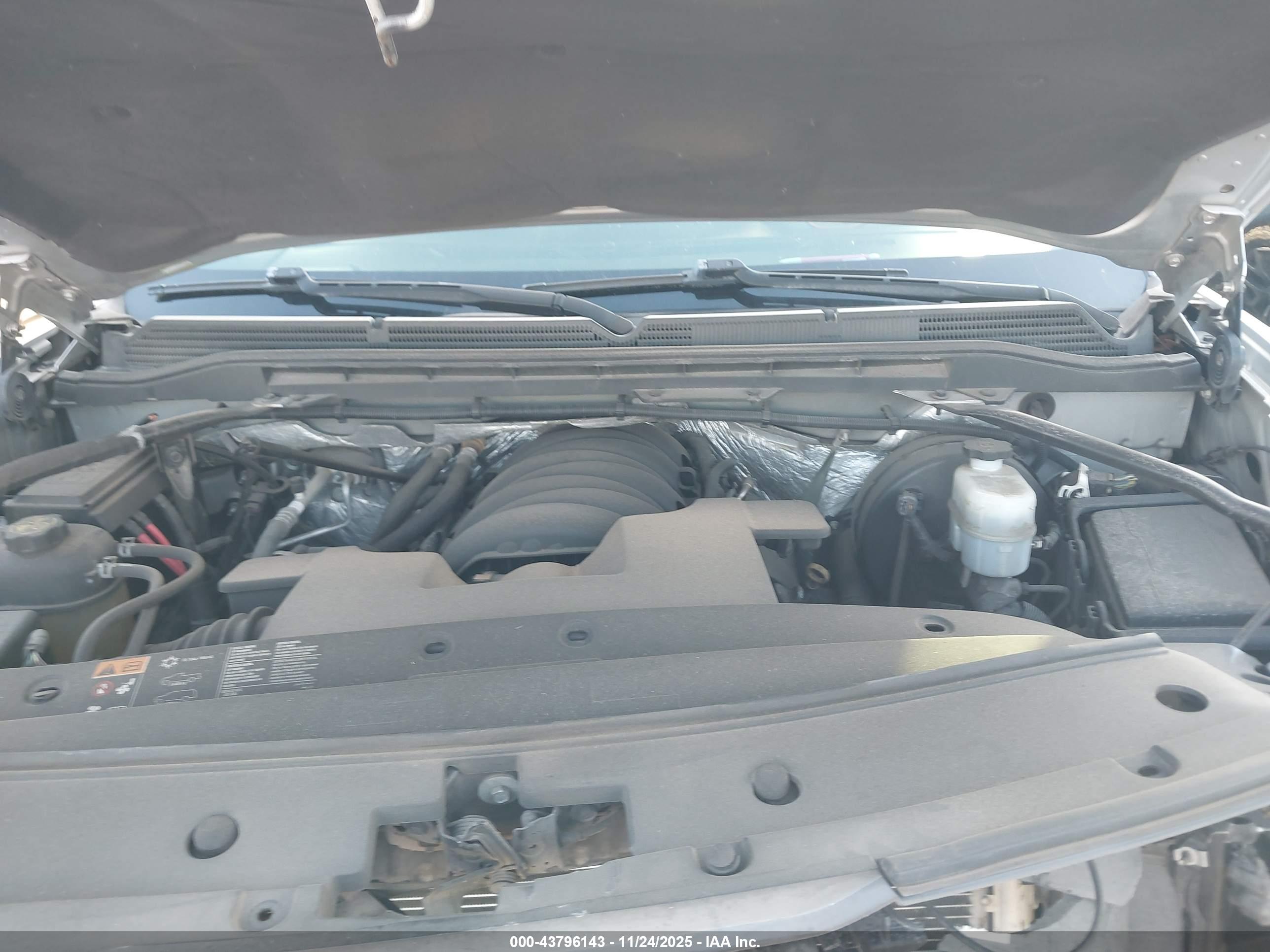 GMC SIERRA image 10