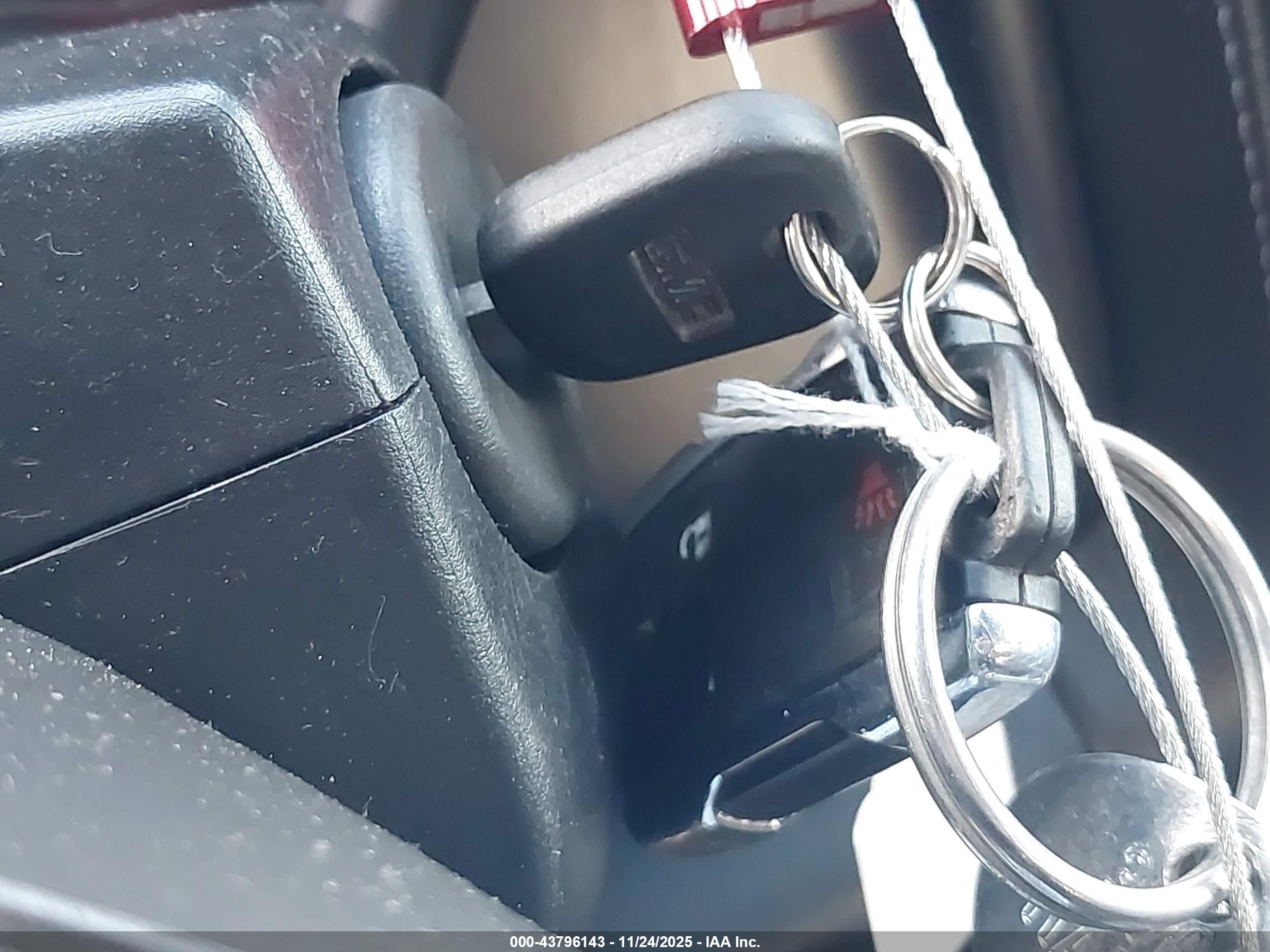 GMC SIERRA image 11
