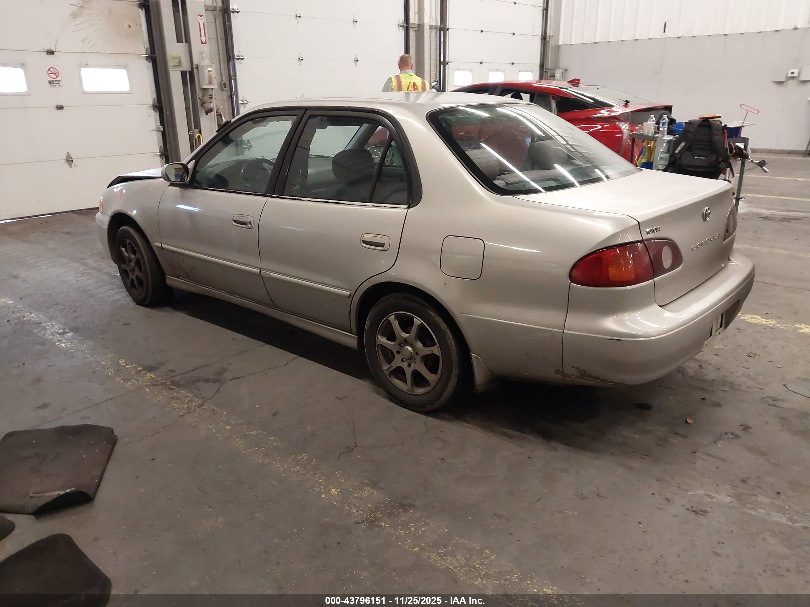 TOYOTA COROLLA image 3