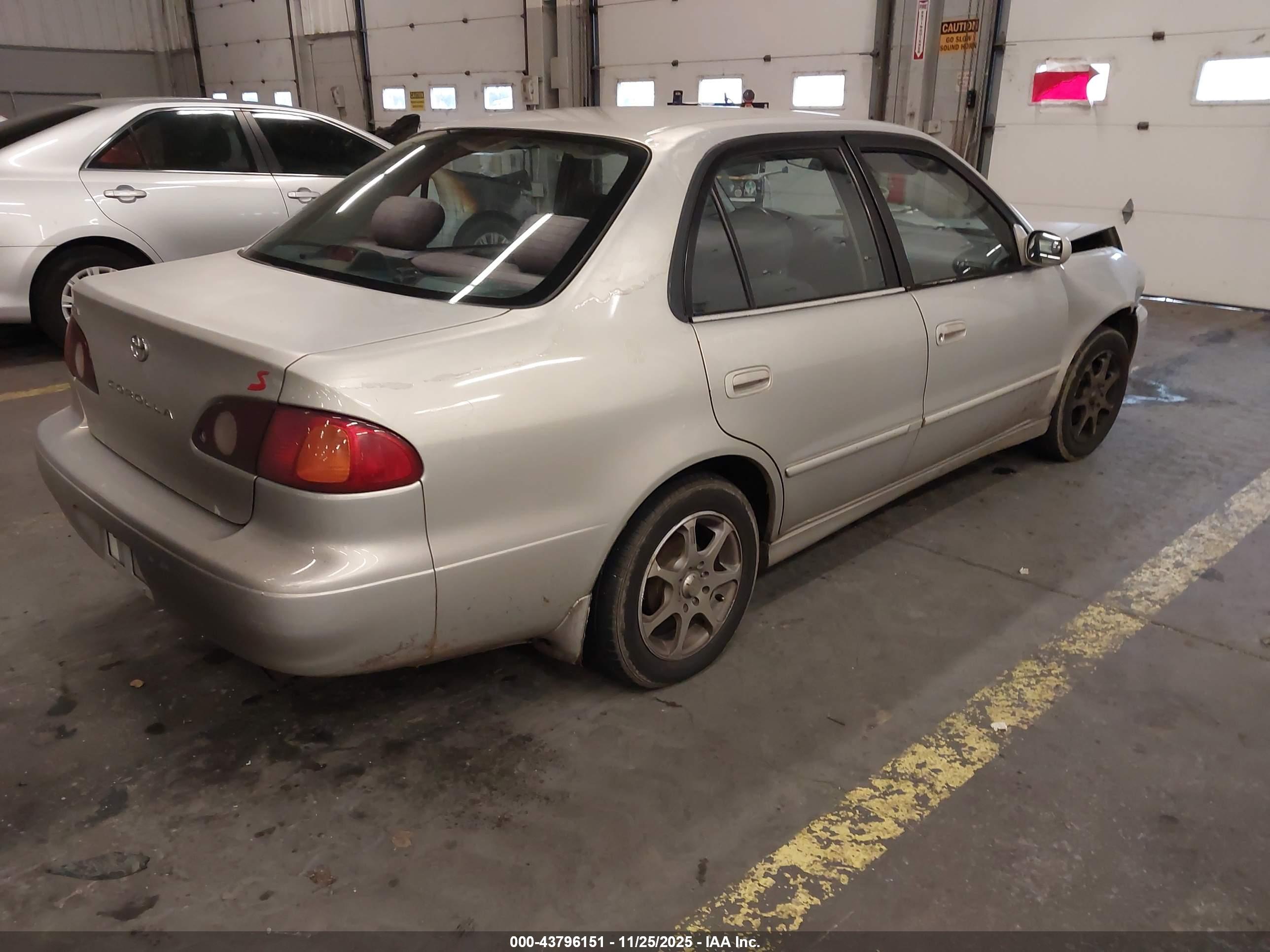 TOYOTA COROLLA image 4