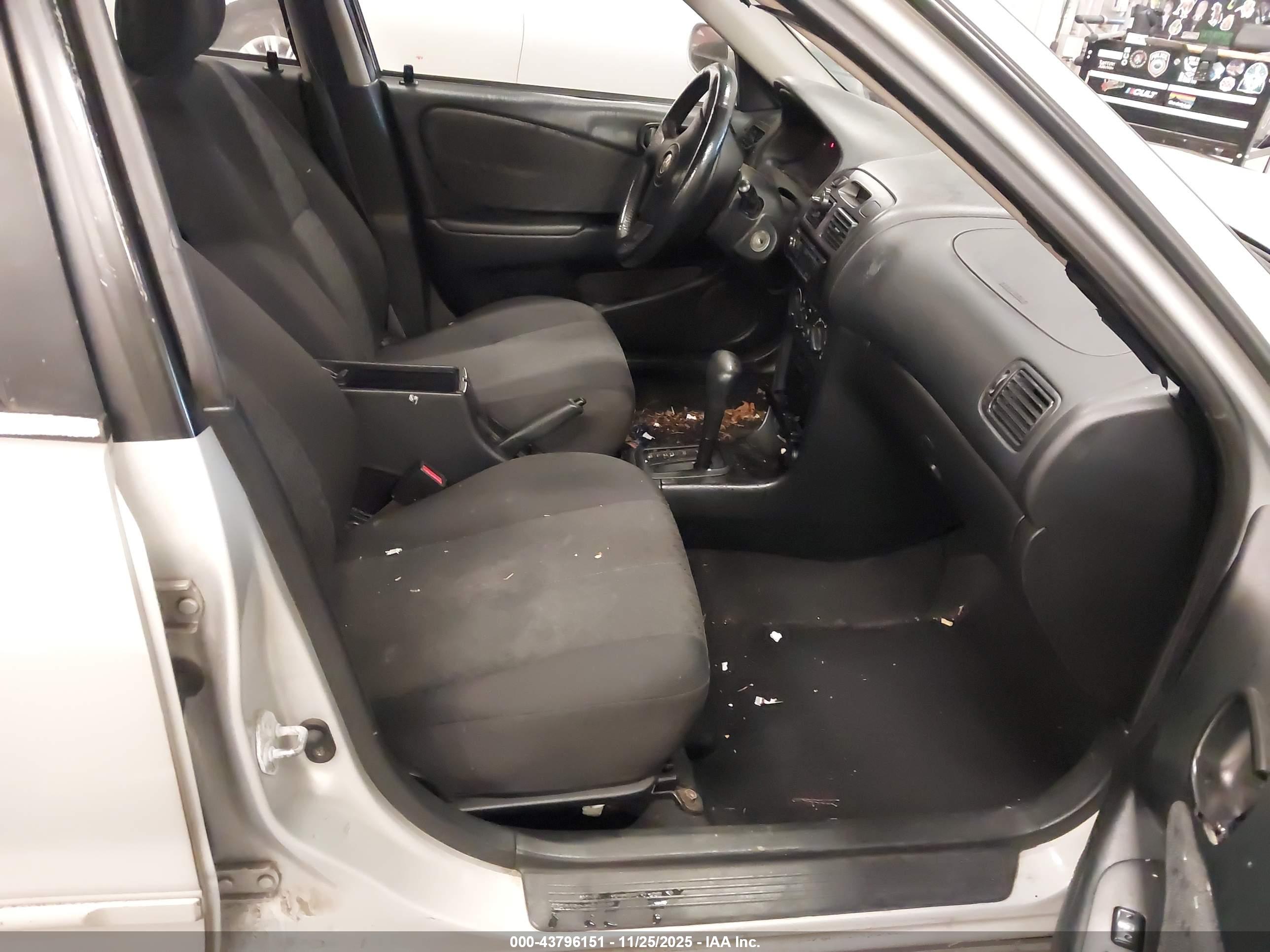 TOYOTA COROLLA image 5