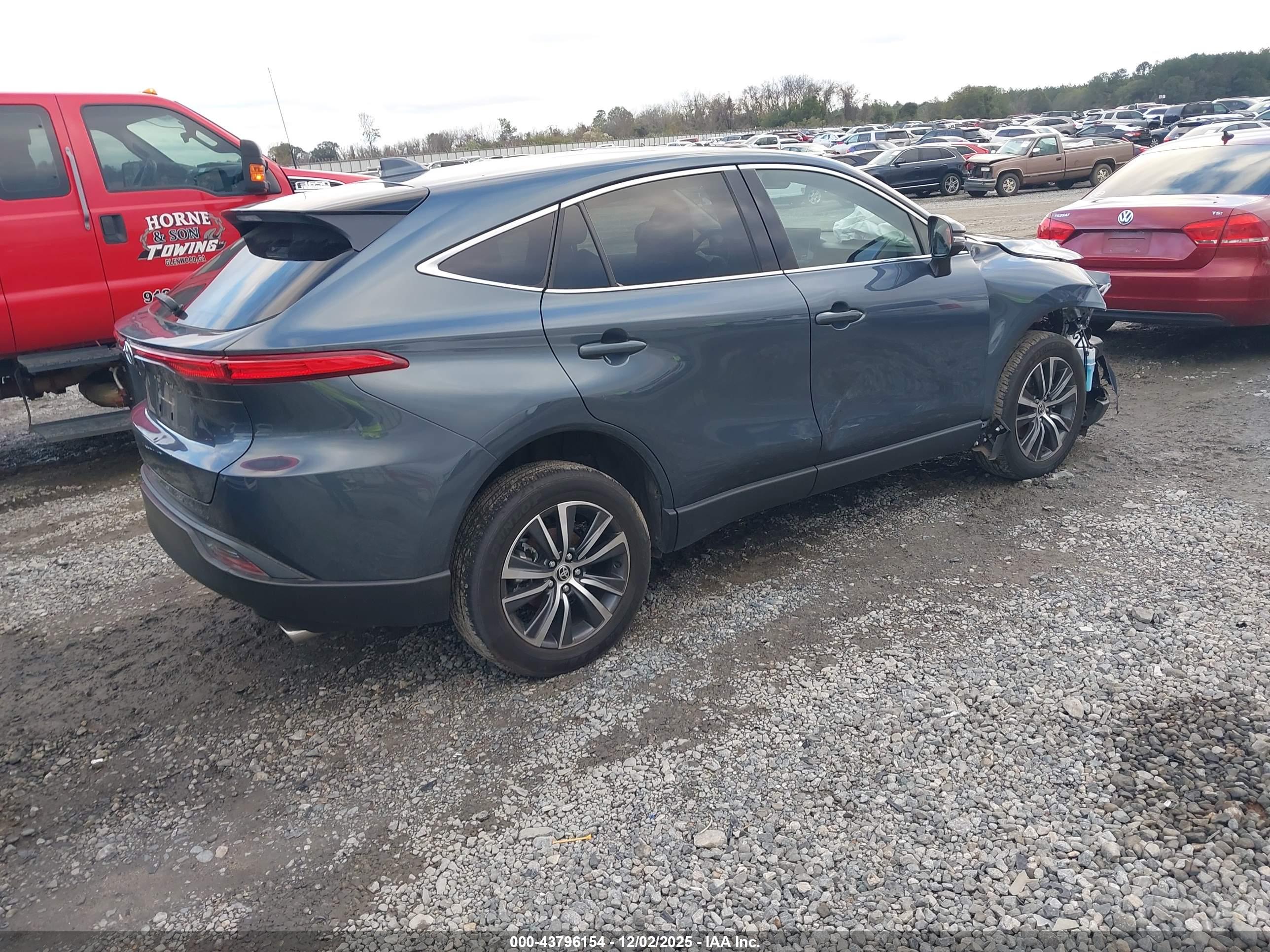 TOYOTA VENZA image 4