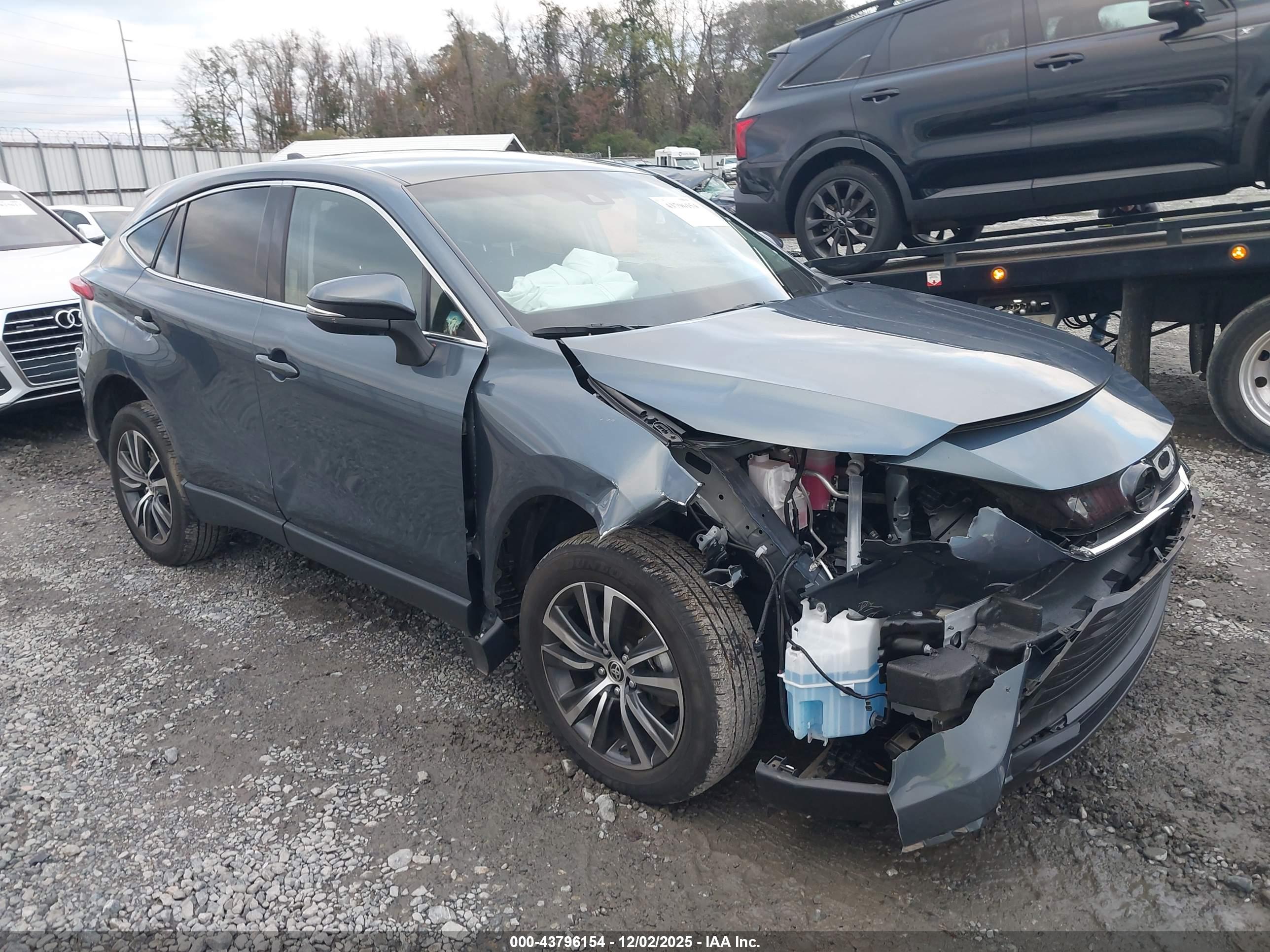 TOYOTA VENZA image 6