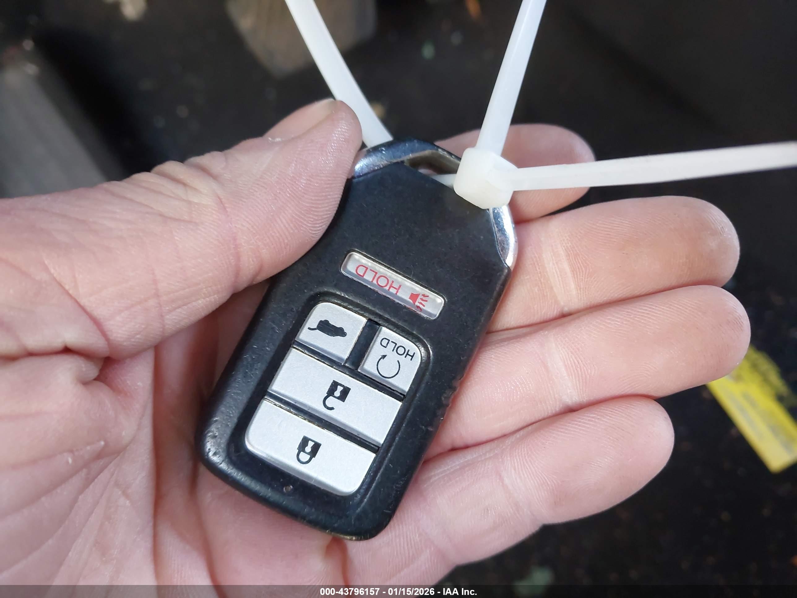 HONDA CR-V image 11