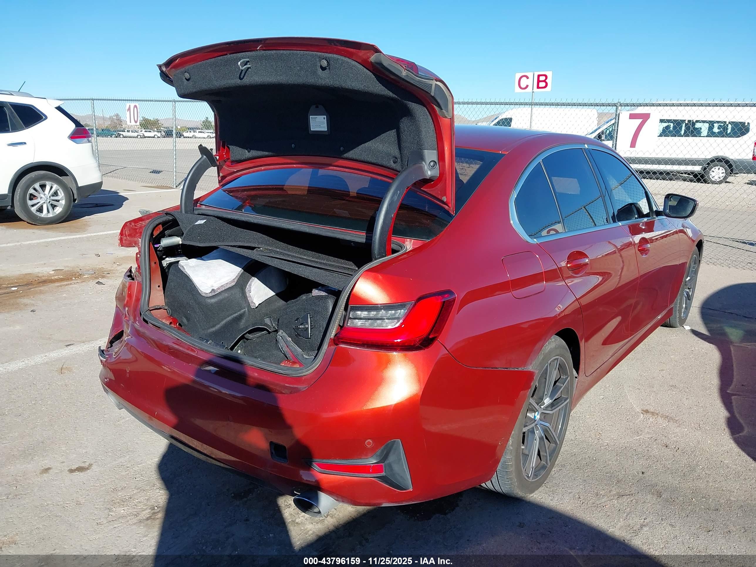 BMW 330I image 4