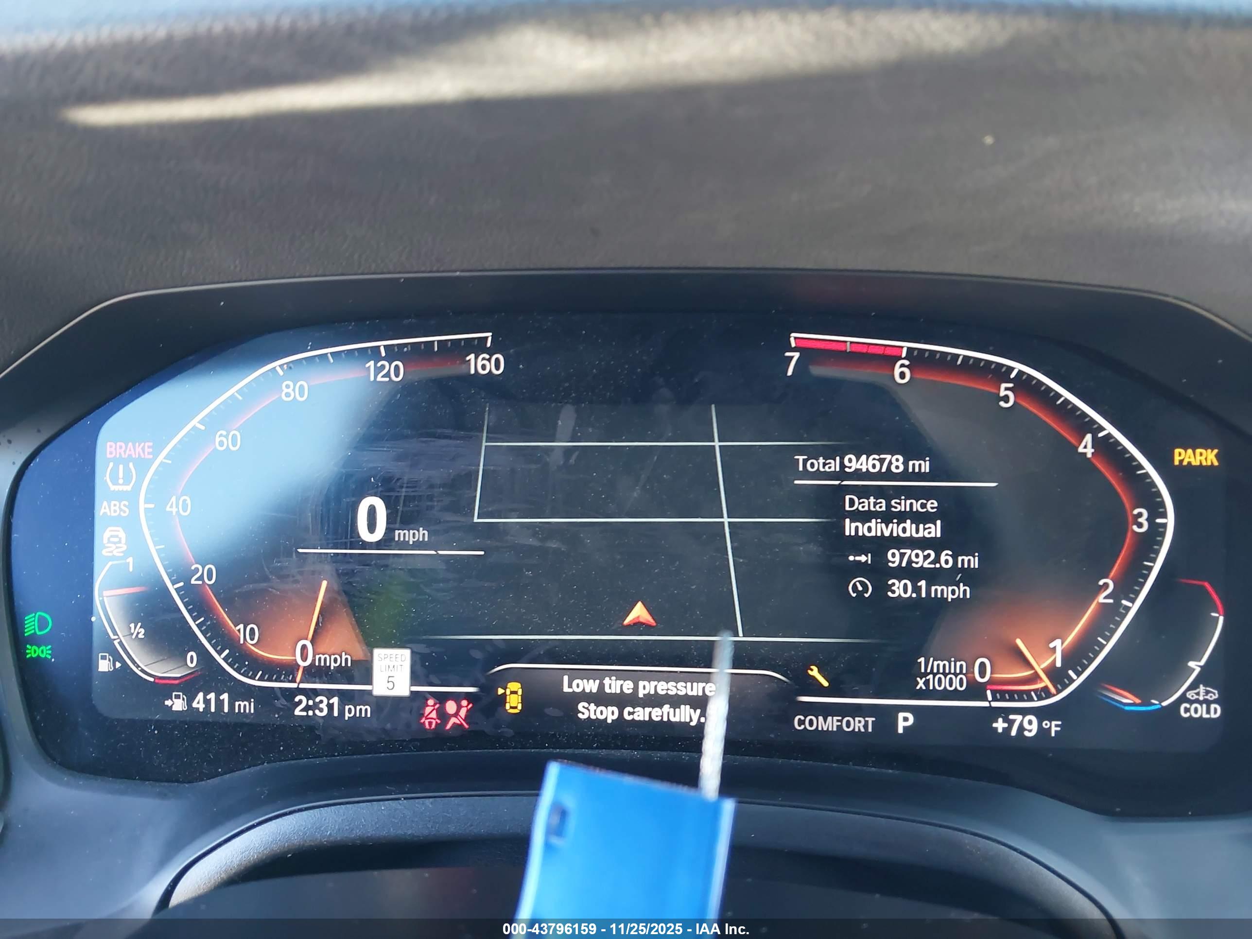 BMW 330I image 7