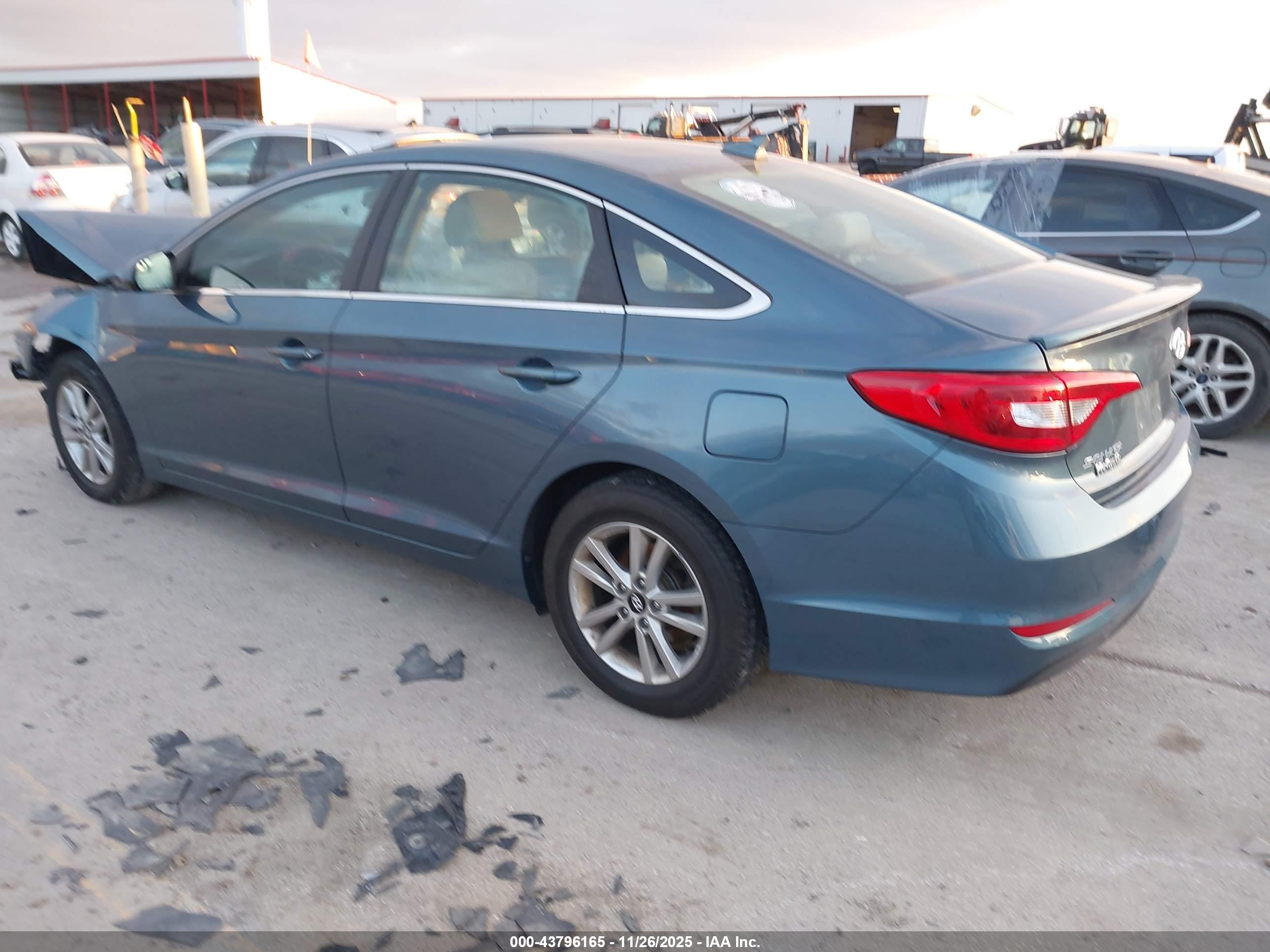 HYUNDAI SONATA image 3