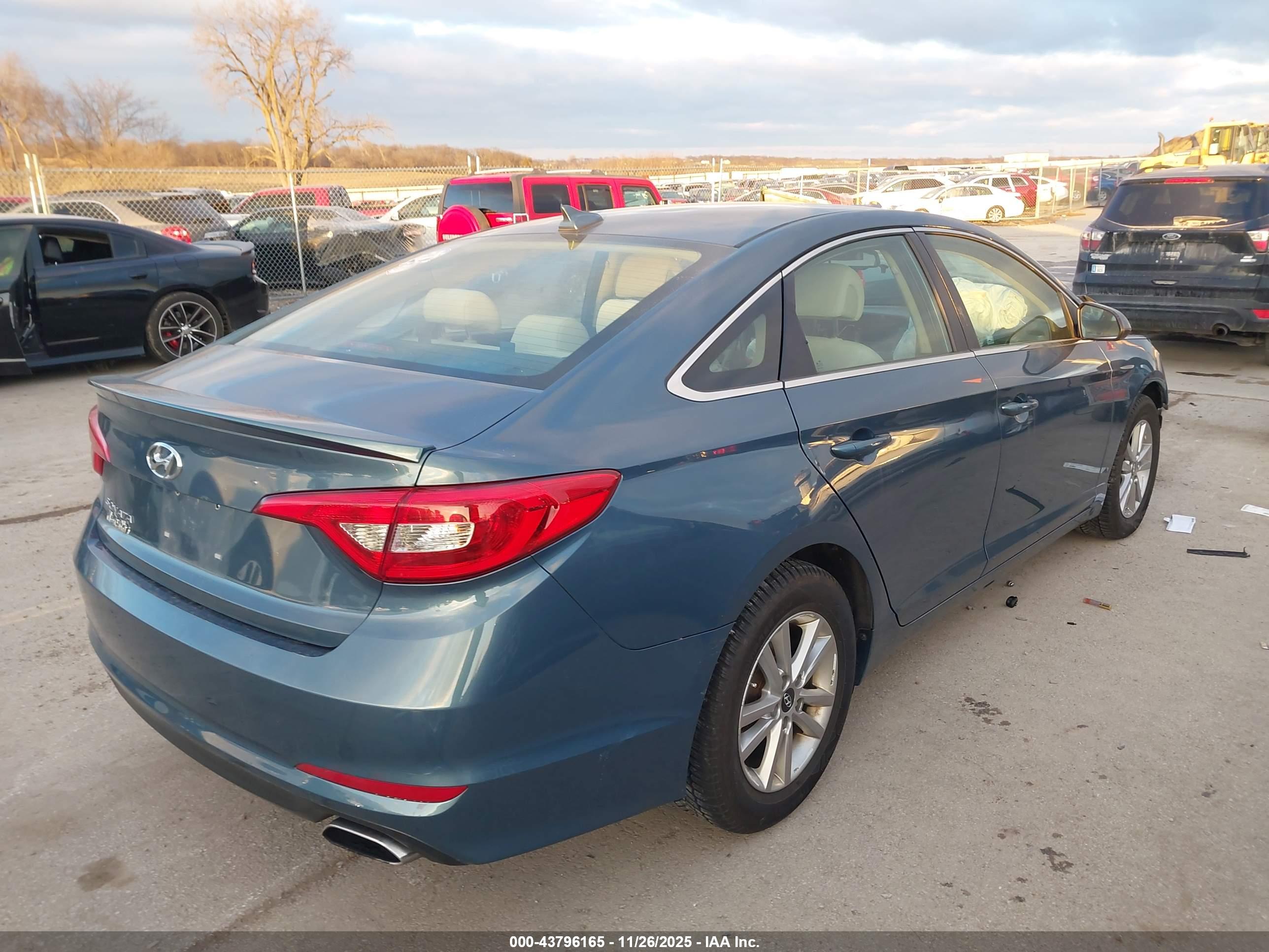 HYUNDAI SONATA image 4