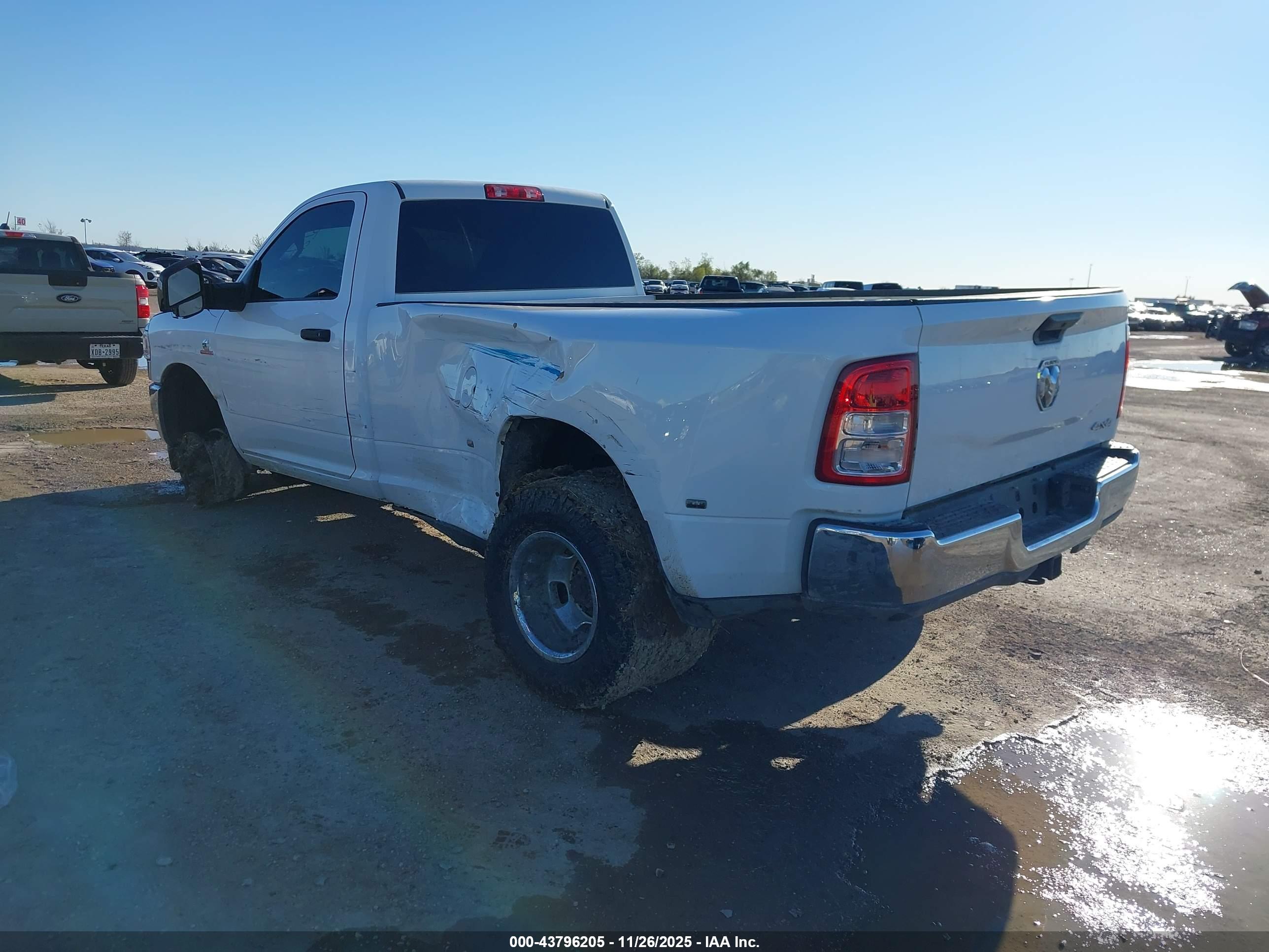 RAM 3500 image 3