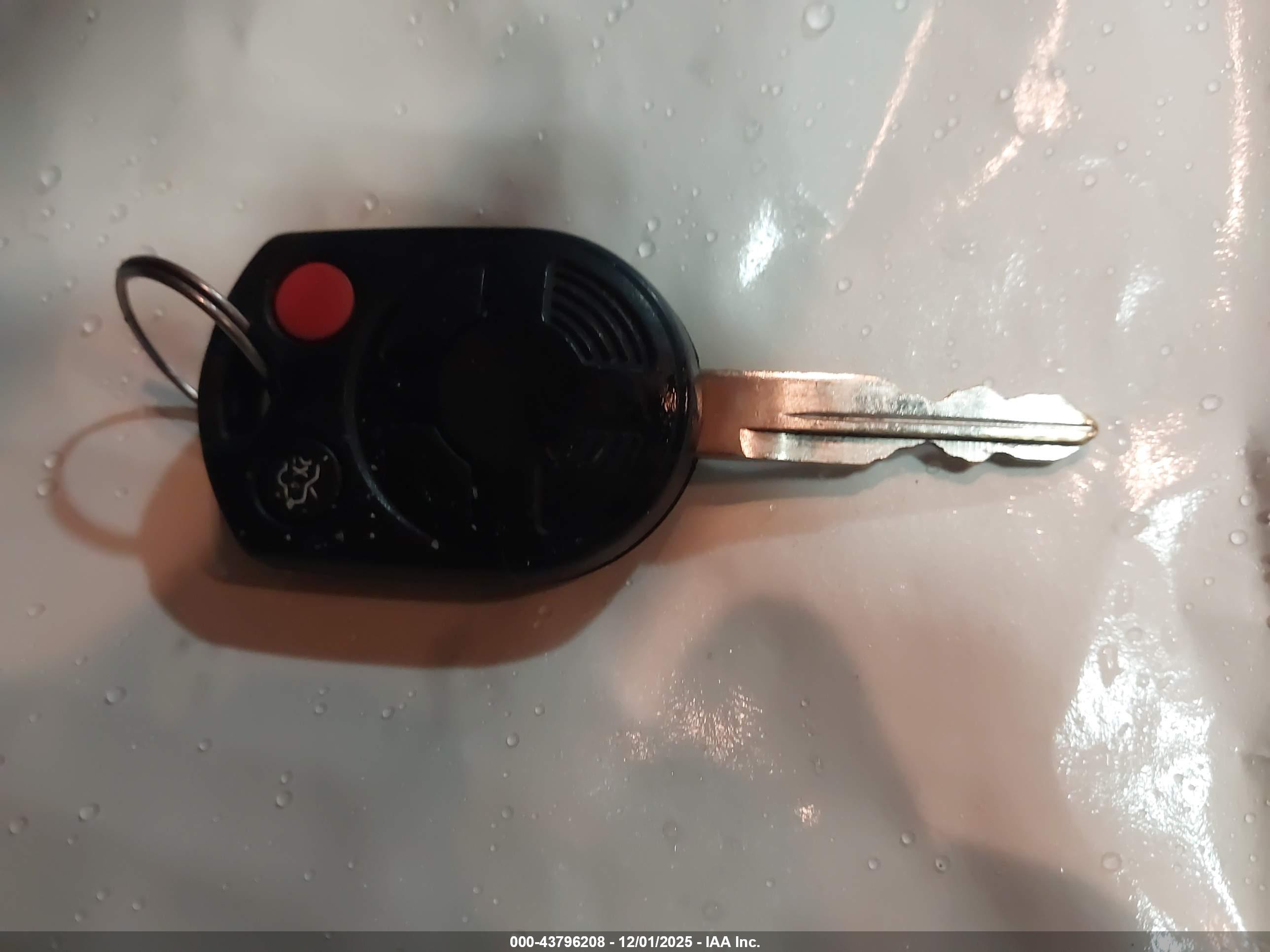 FORD ESCAPE image 11