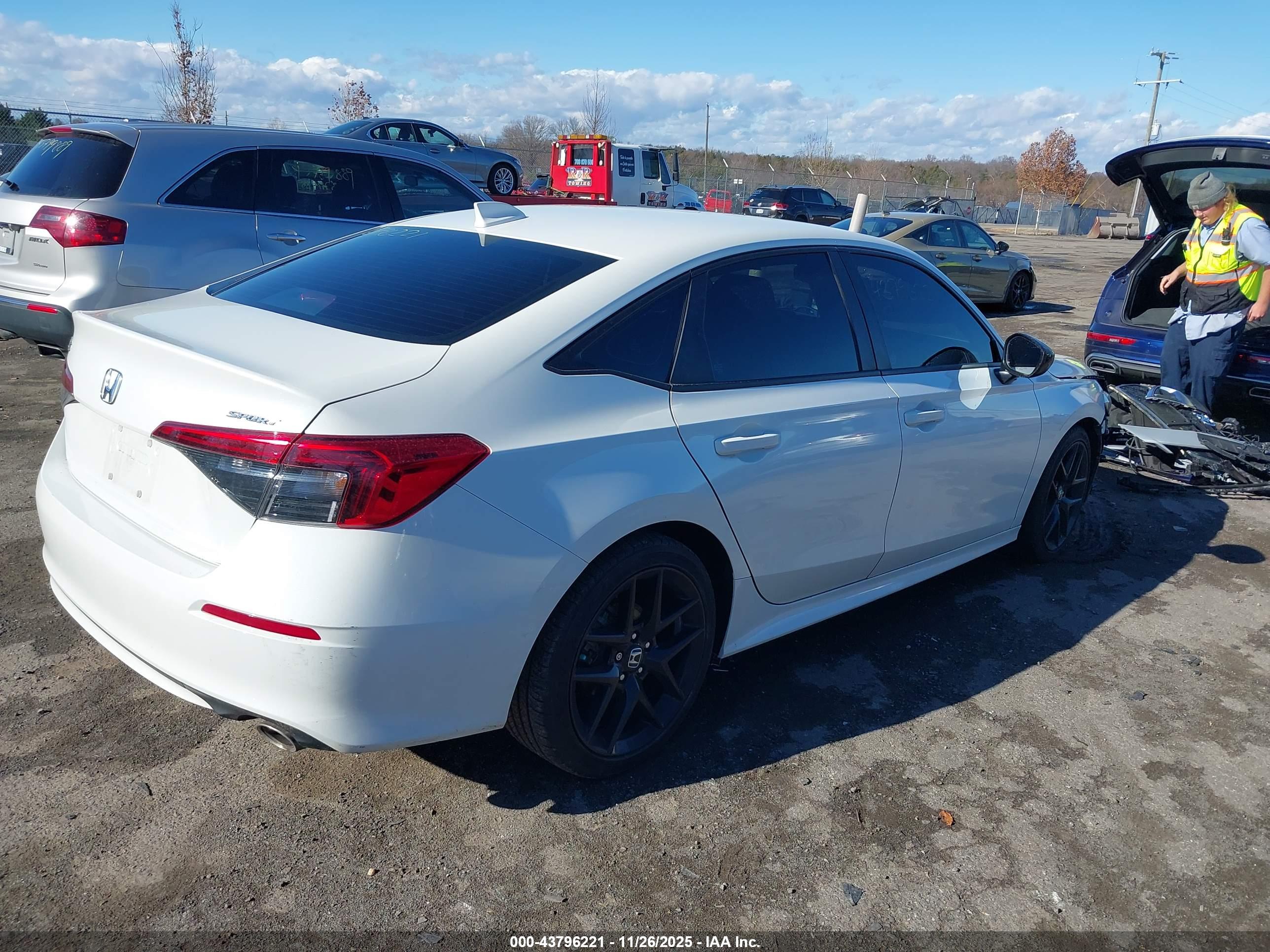 HONDA CIVIC image 4