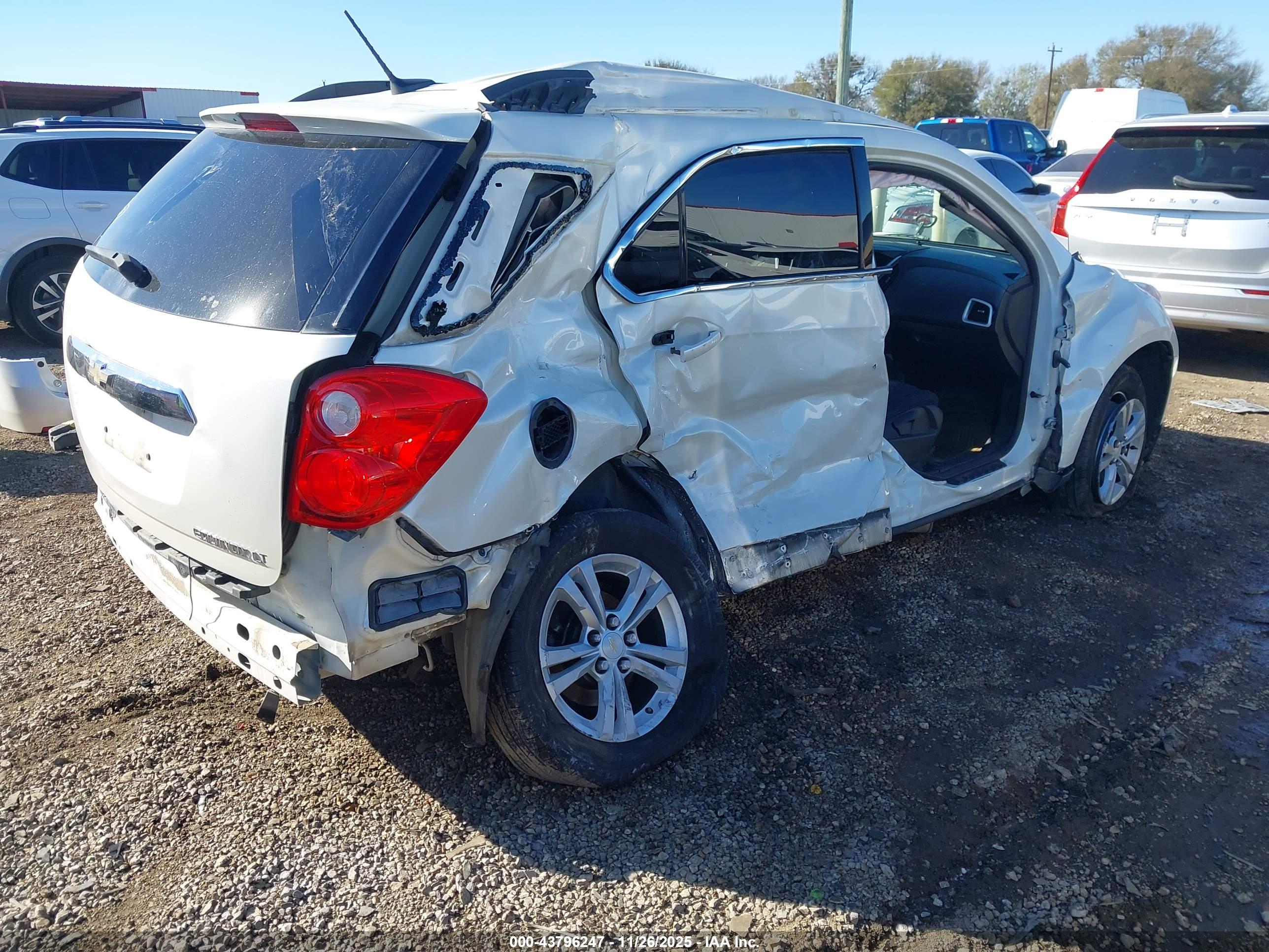 CHEVROLET EQUINOX image 4