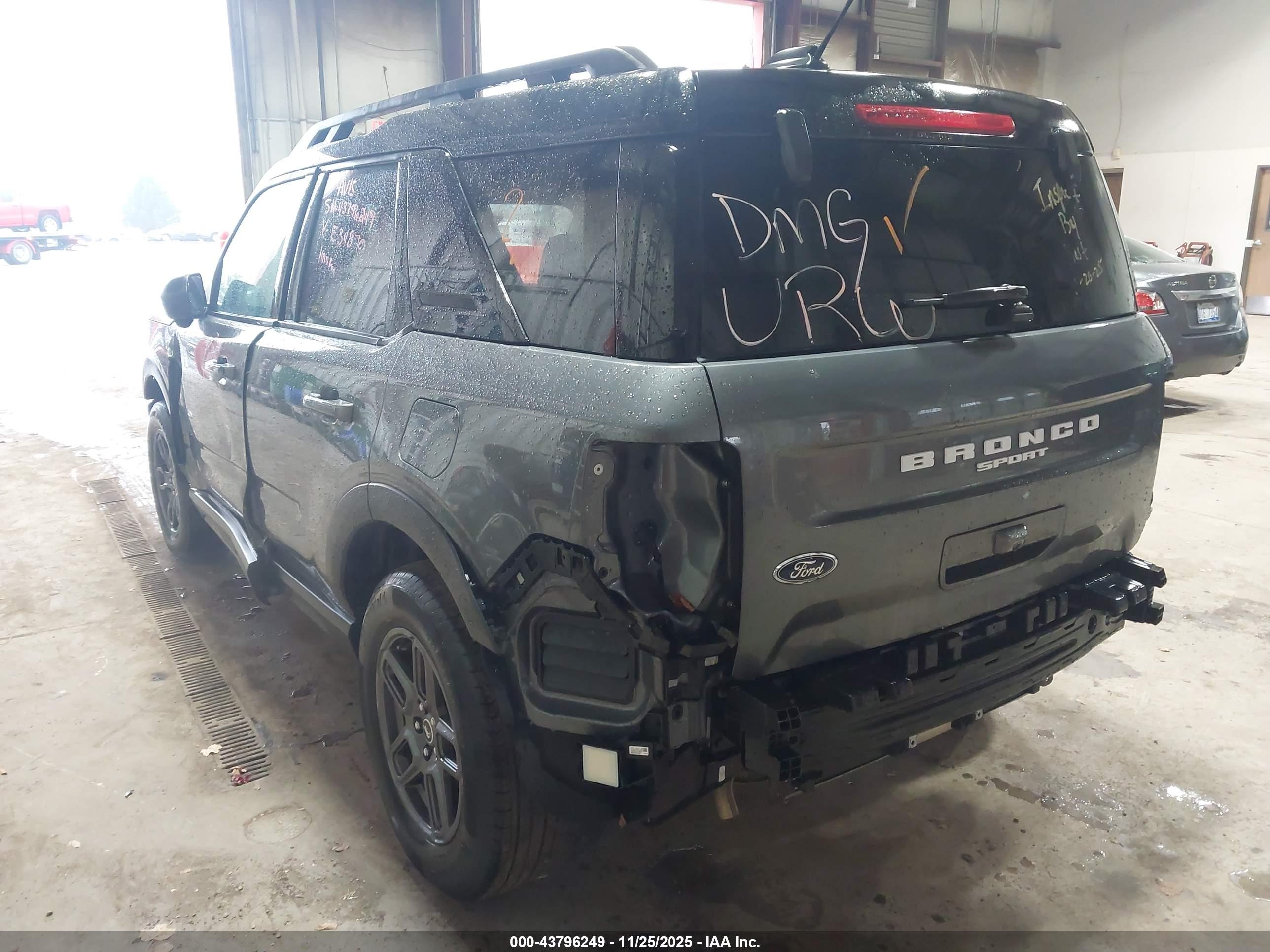FORD BRONCO image 3