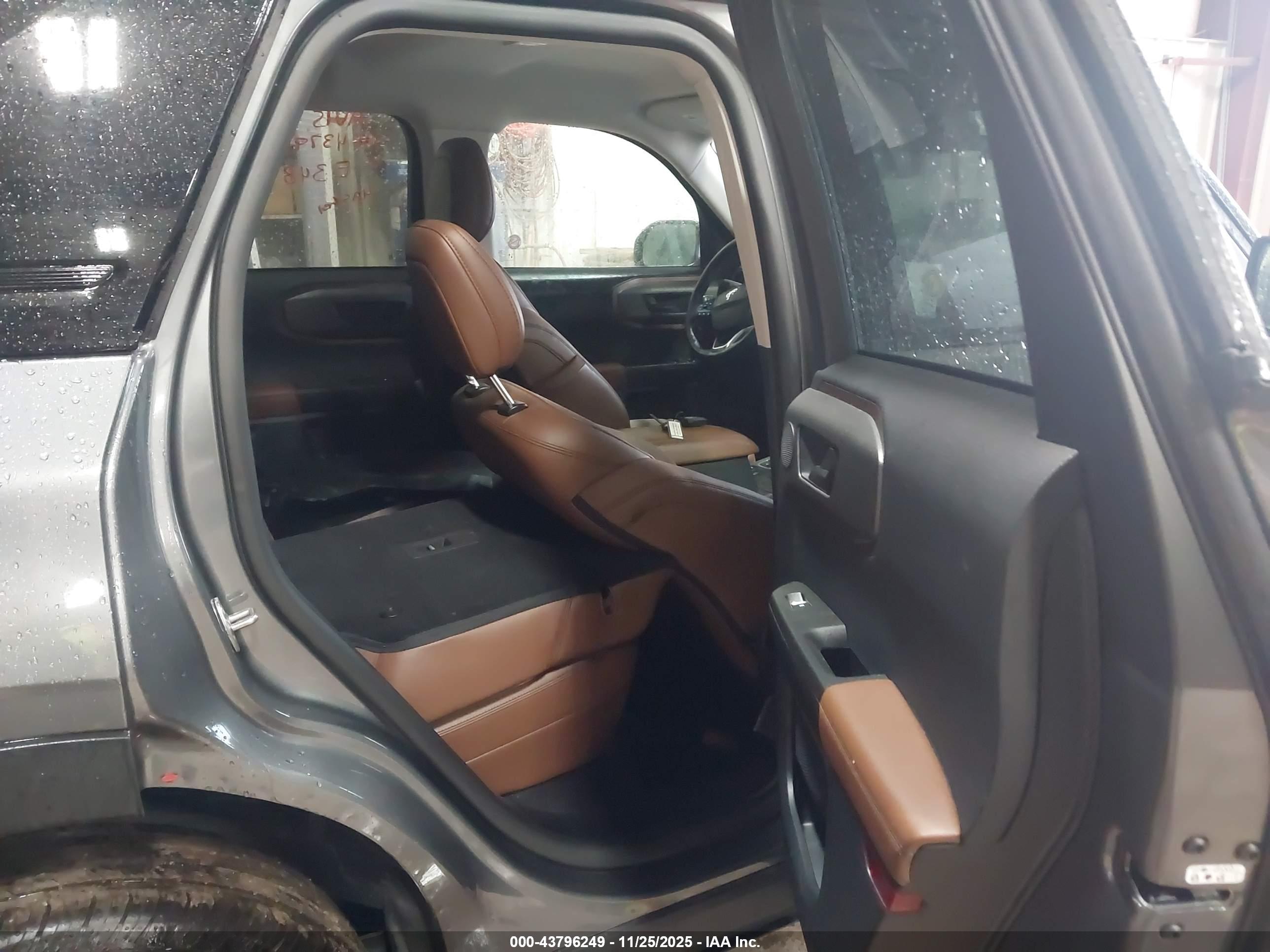FORD BRONCO image 8