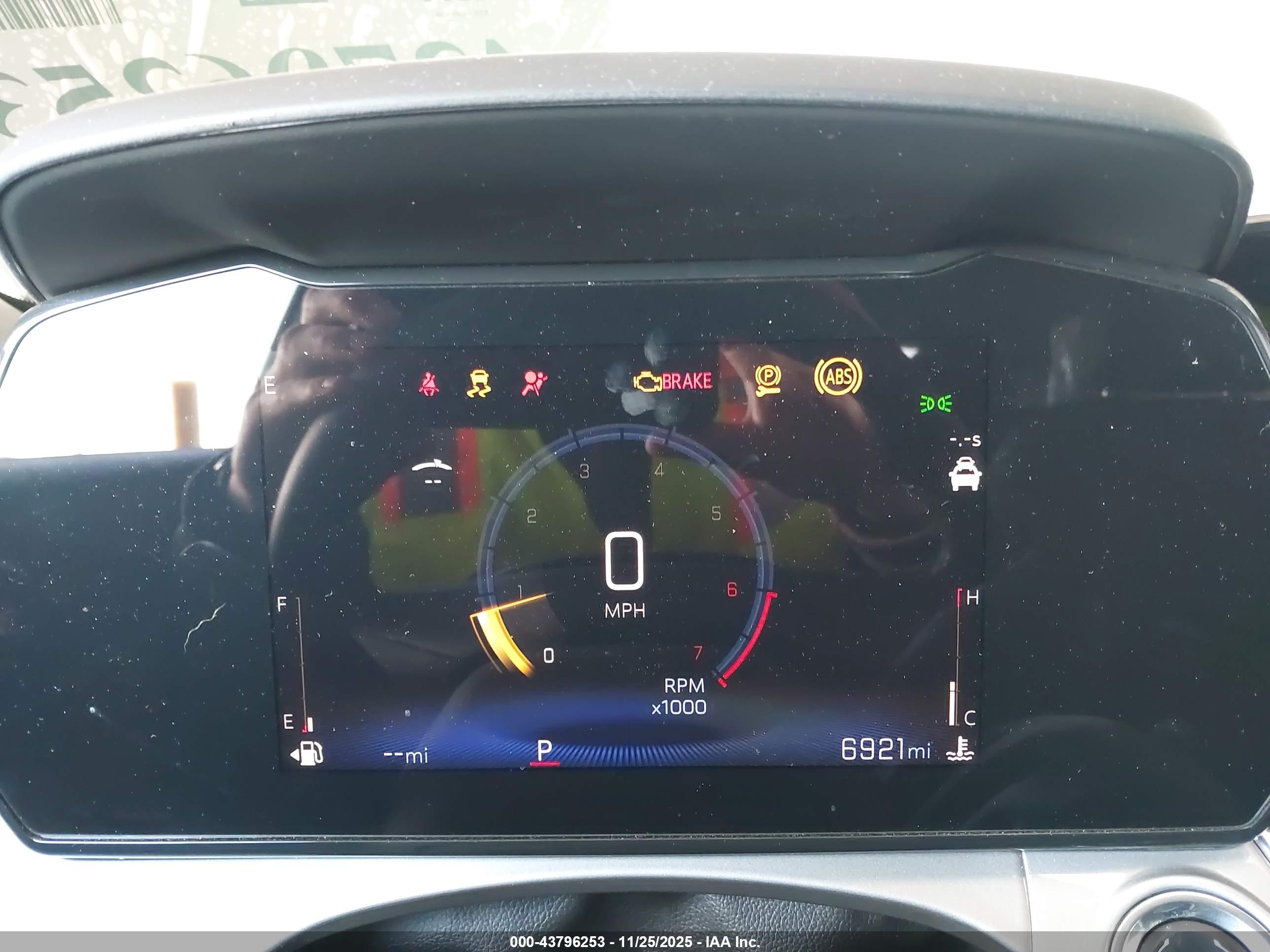 CHEVROLET TRAX image 7