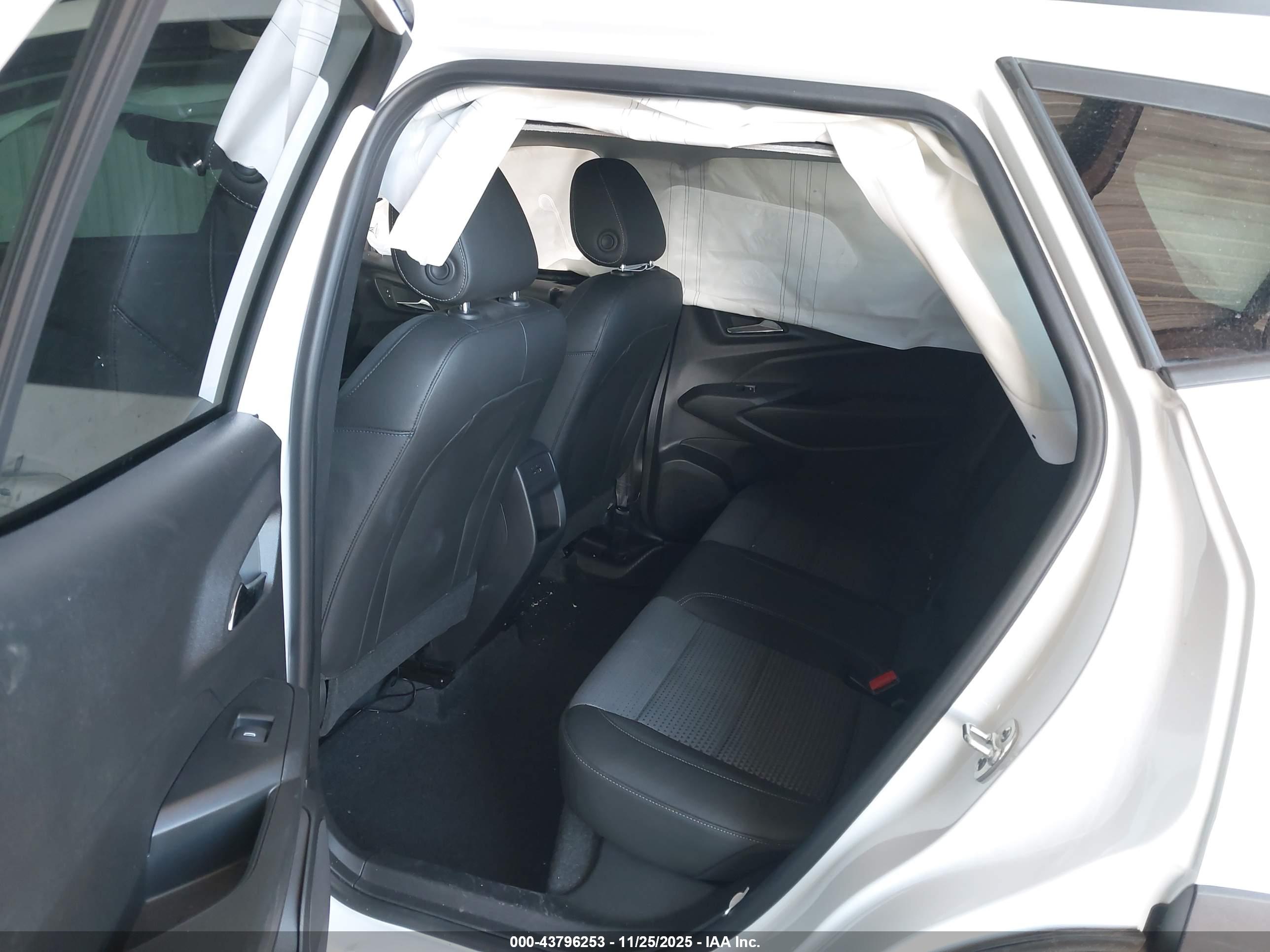 CHEVROLET TRAX image 8
