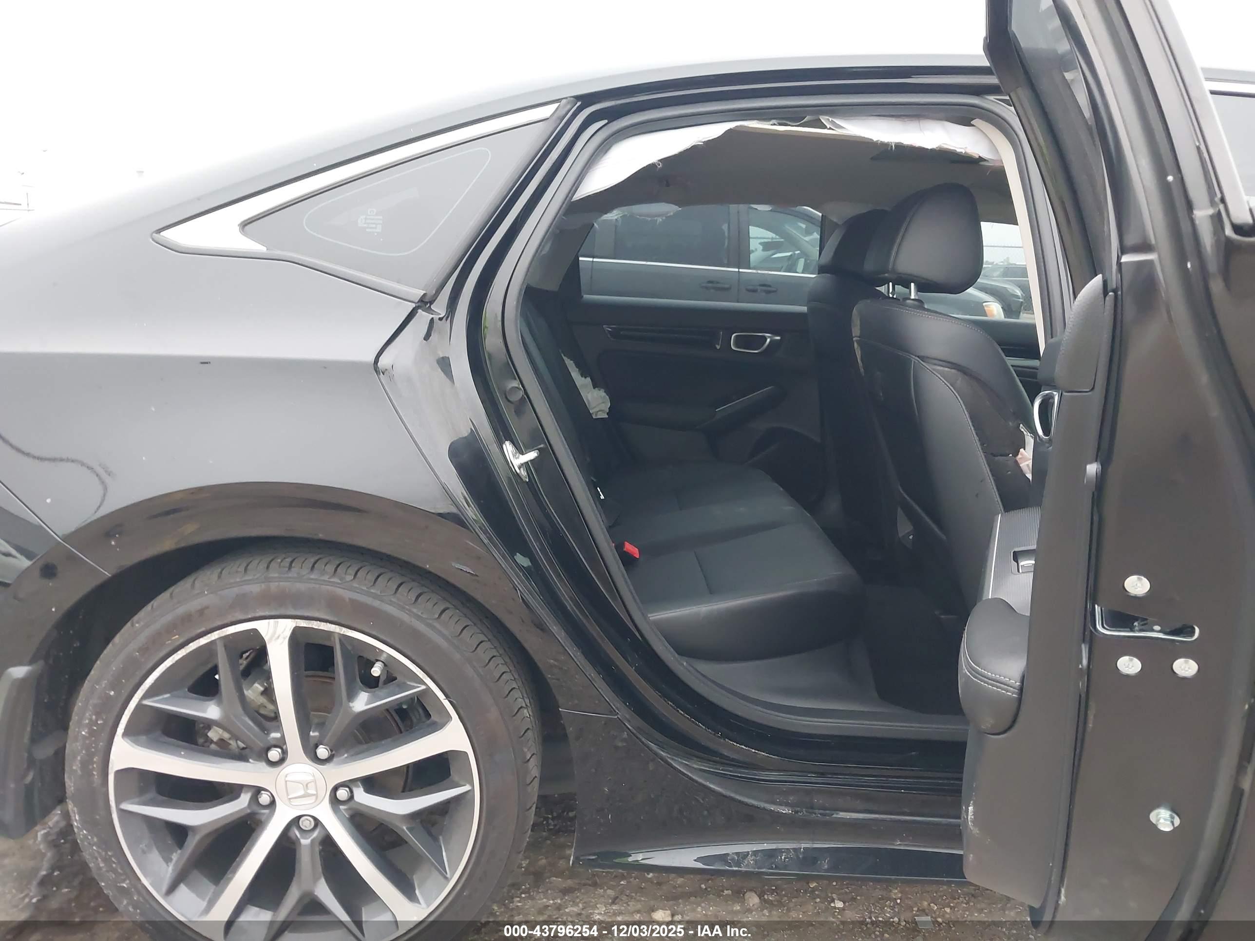 HONDA CIVIC image 8