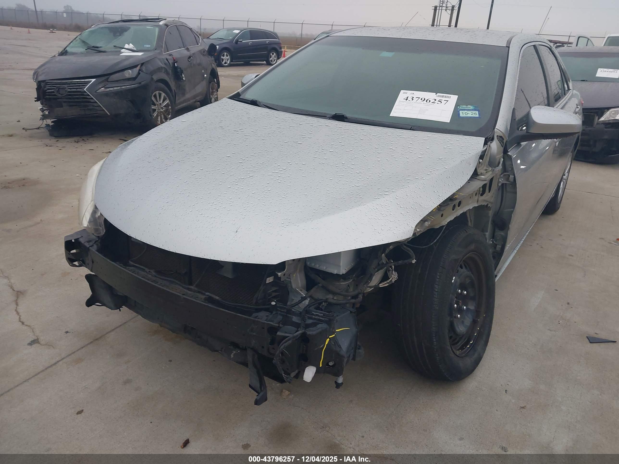 TOYOTA CAMRY image 6