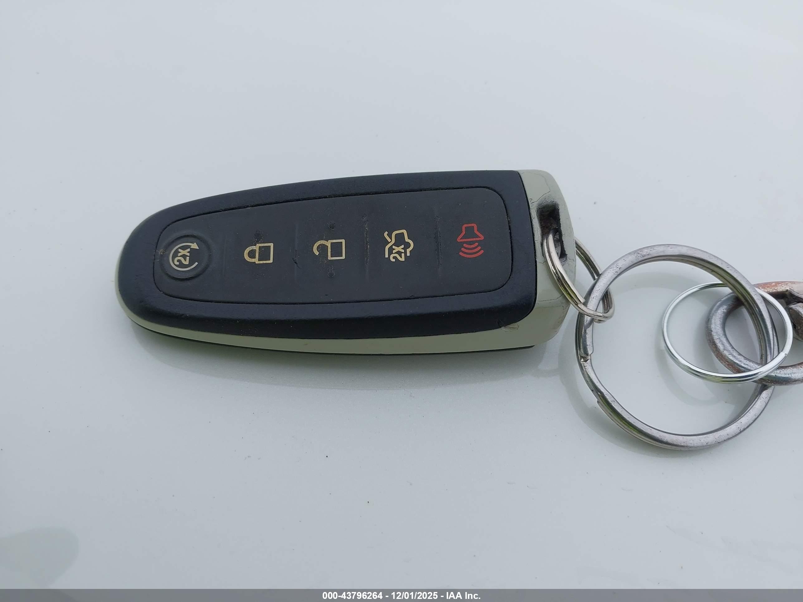 FORD EXPLORER image 11