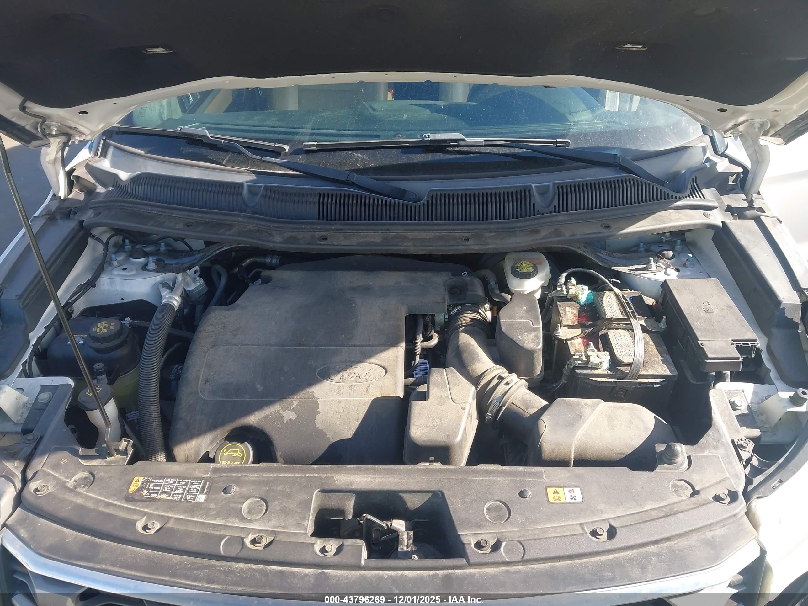 FORD EXPLORER image 10