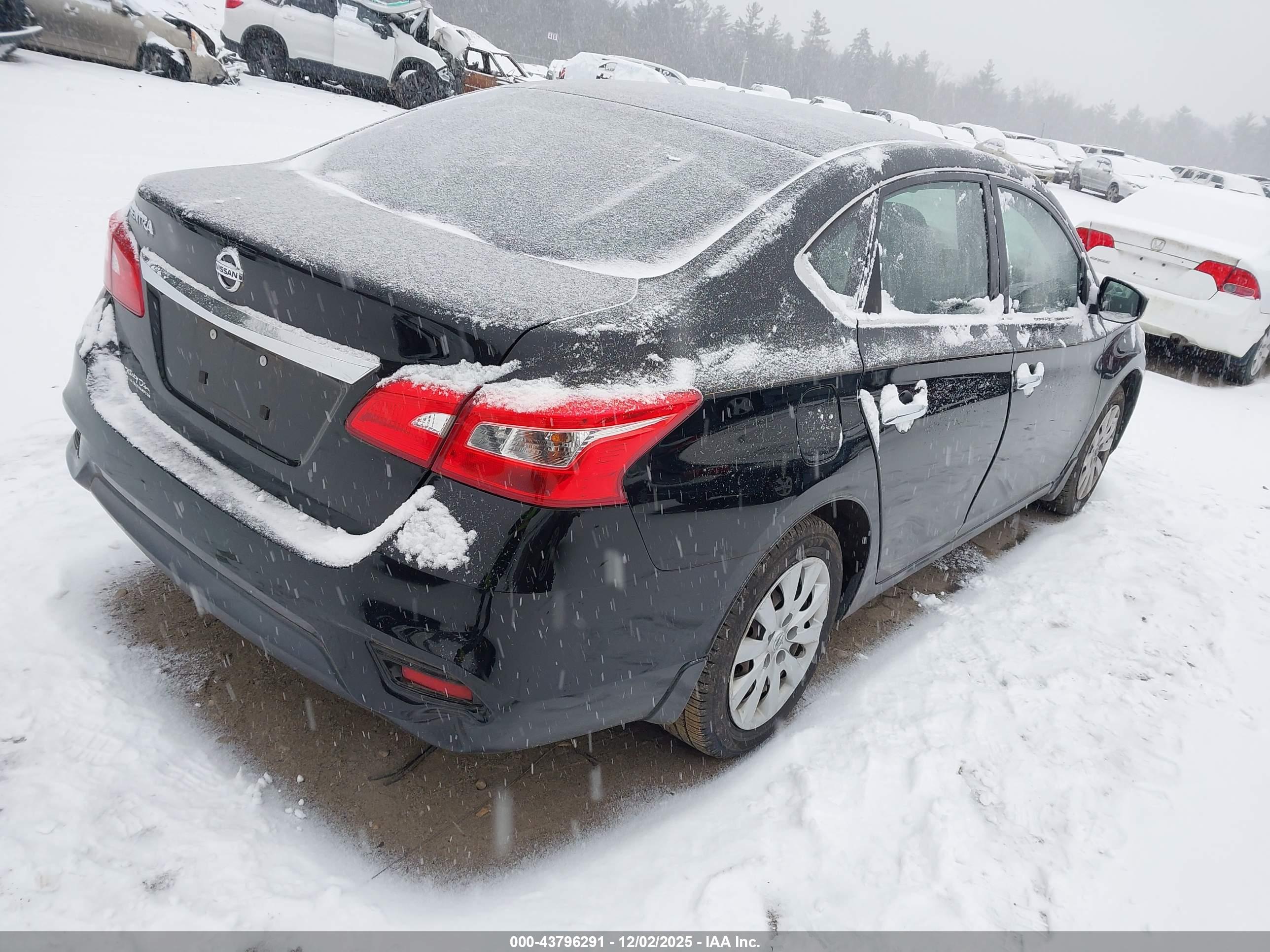 NISSAN SENTRA image 4