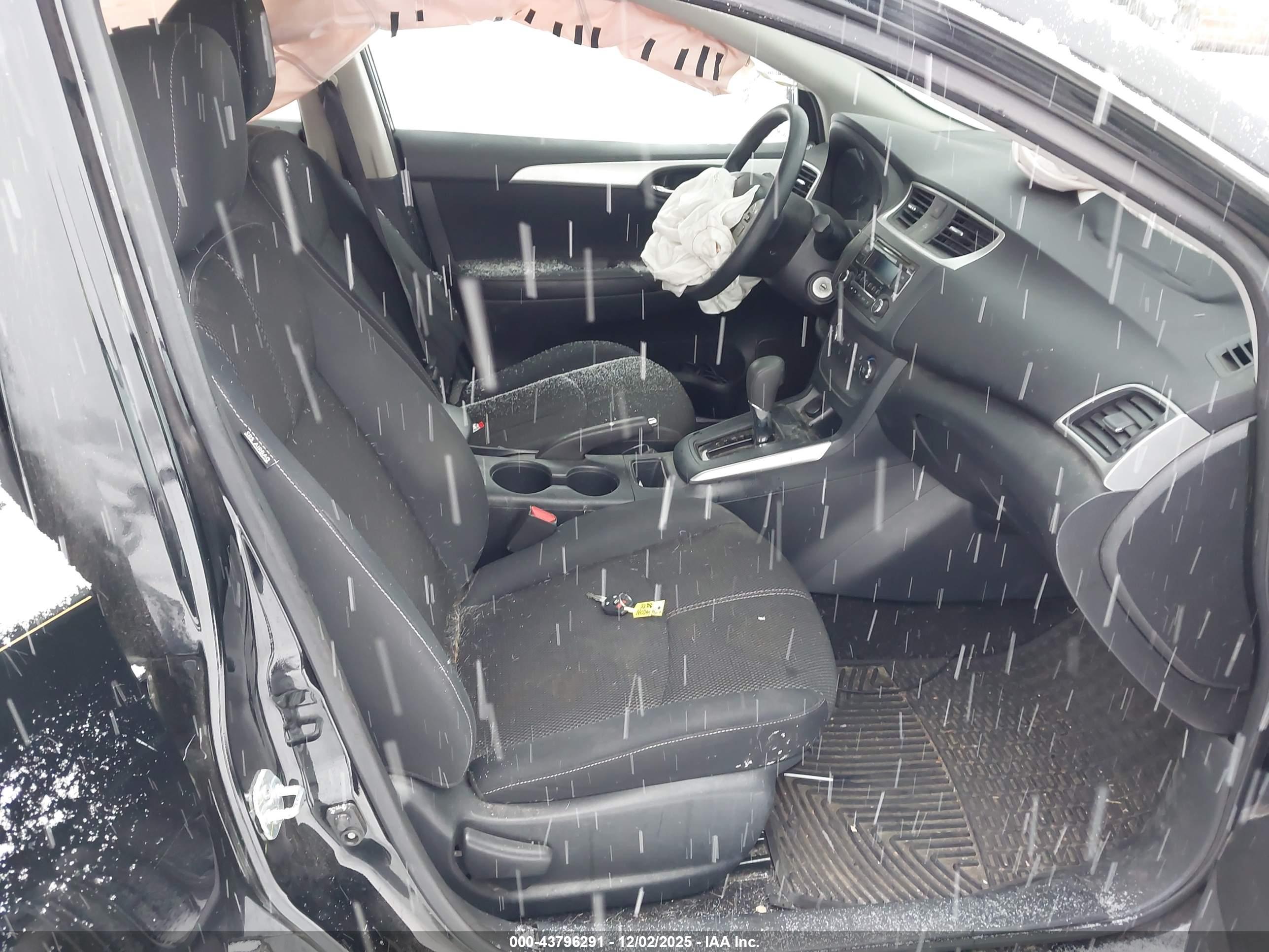 NISSAN SENTRA image 5
