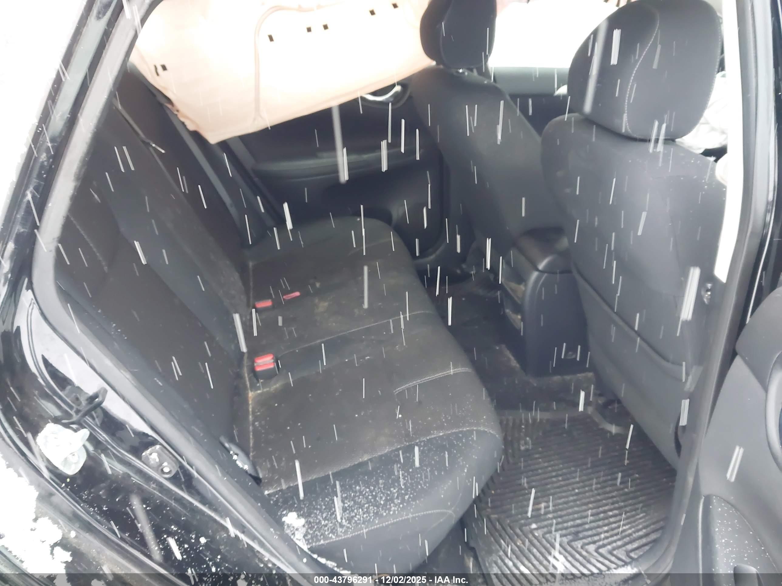 NISSAN SENTRA image 8