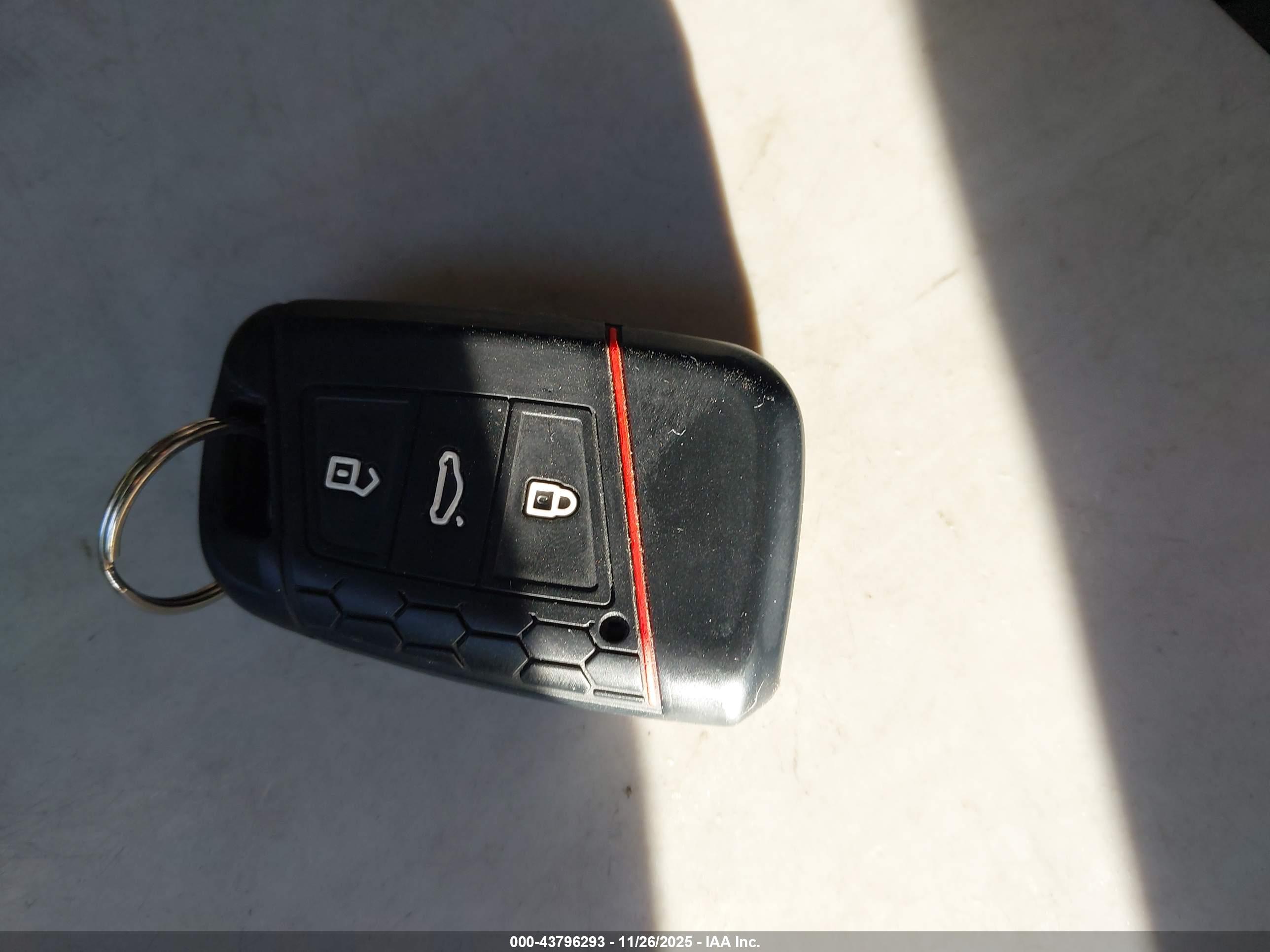 VOLKSWAGEN JETTA image 11
