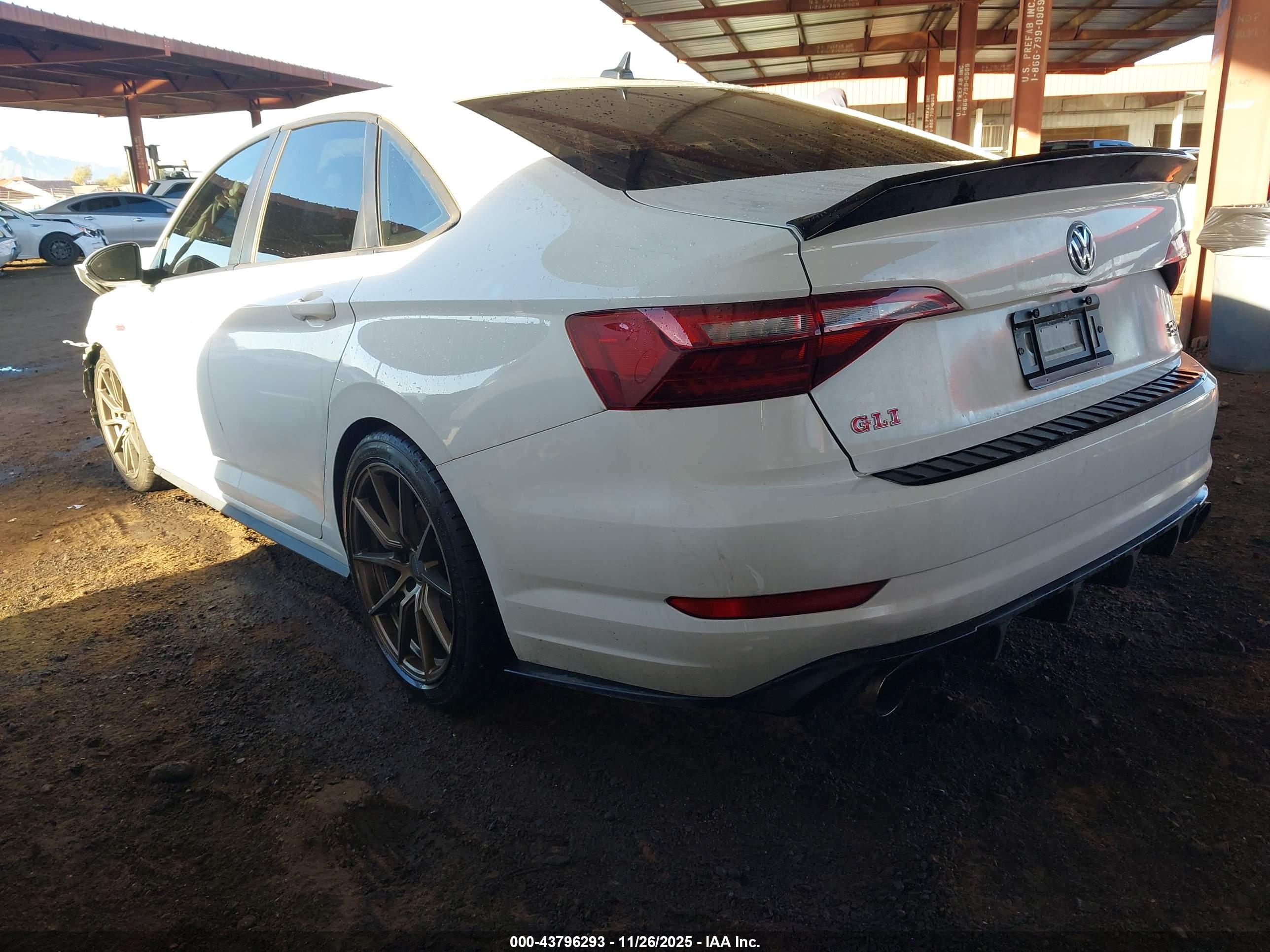 VOLKSWAGEN JETTA image 3