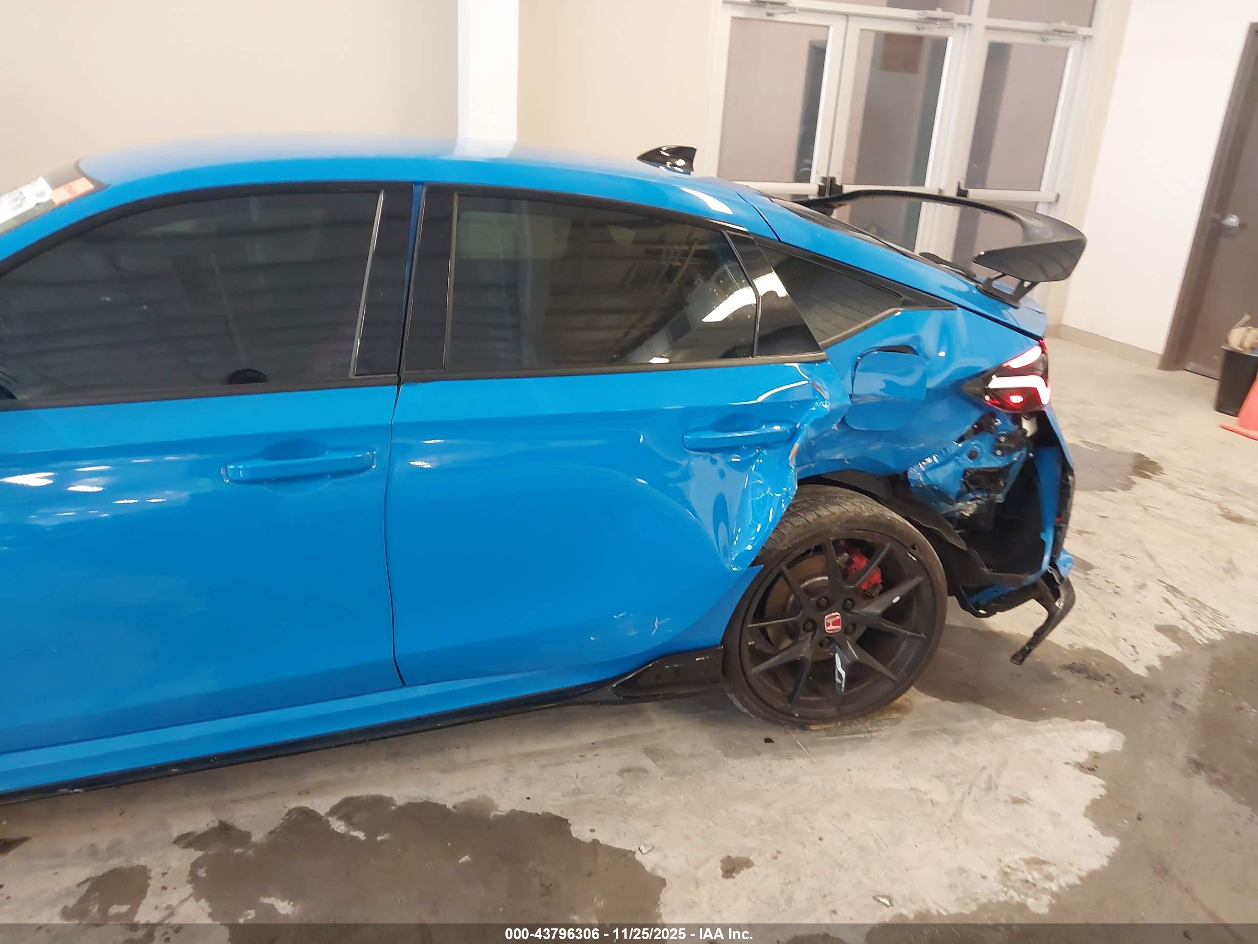 HONDA CIVIC image 6