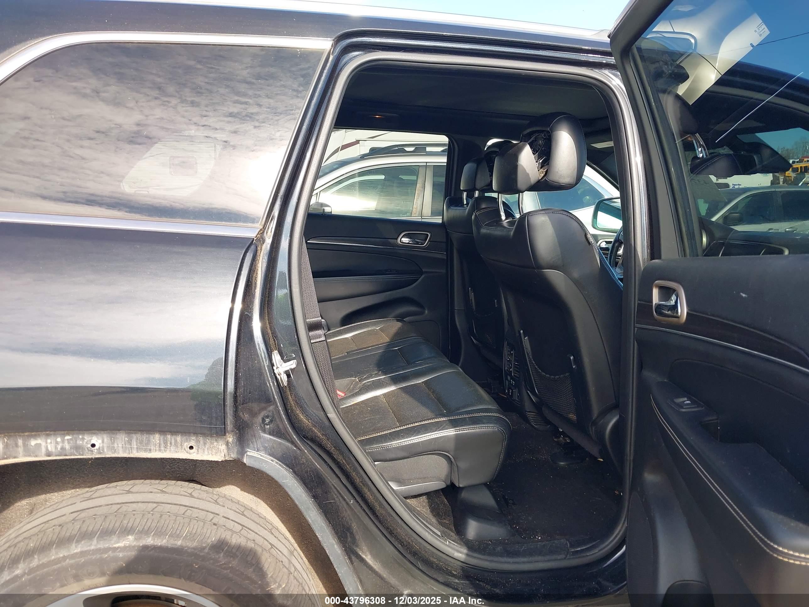 JEEP GRAND image 8