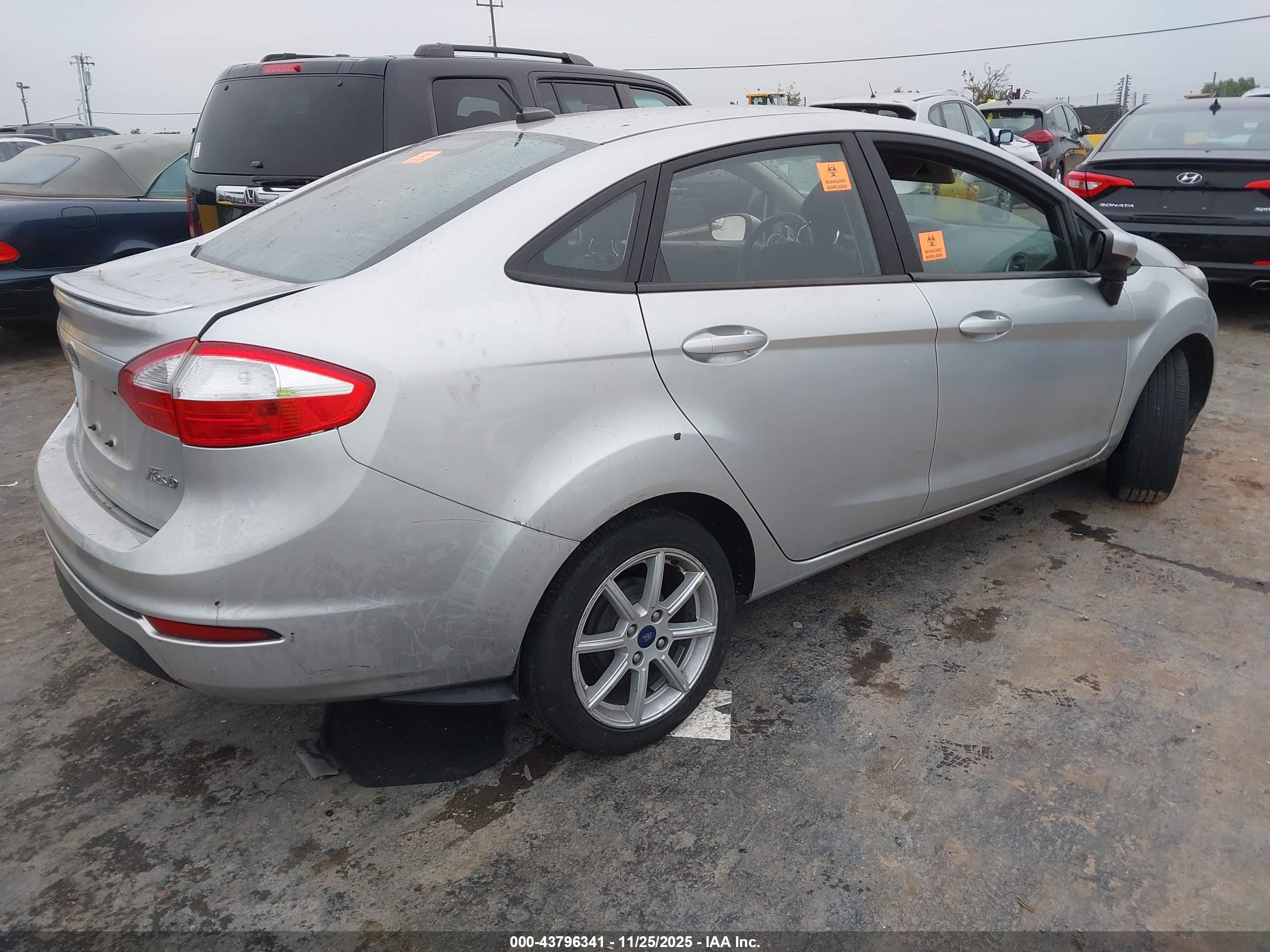 FORD FIESTA image 4