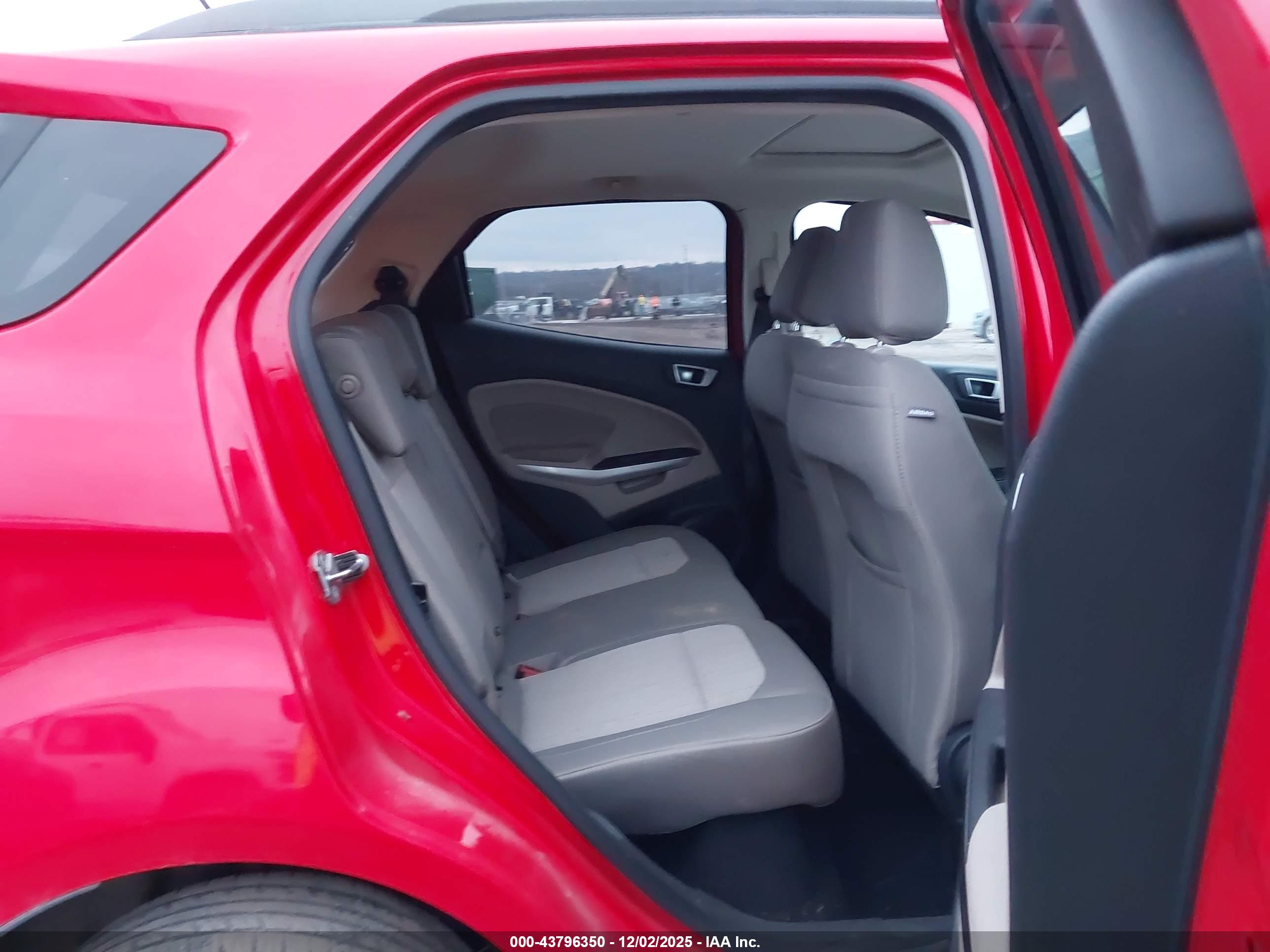FORD ECOSPORT image 8