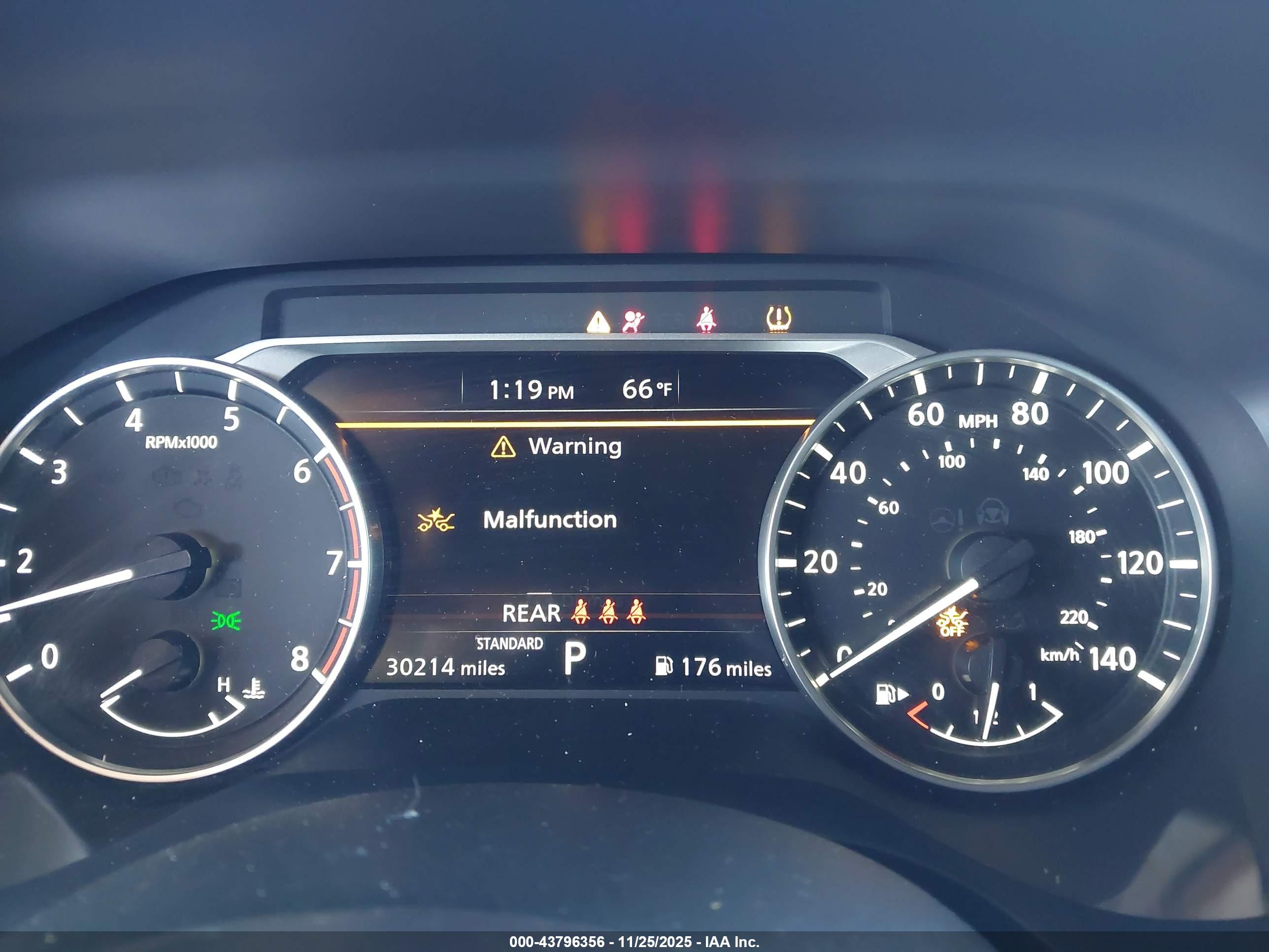 NISSAN ROGUE image 7