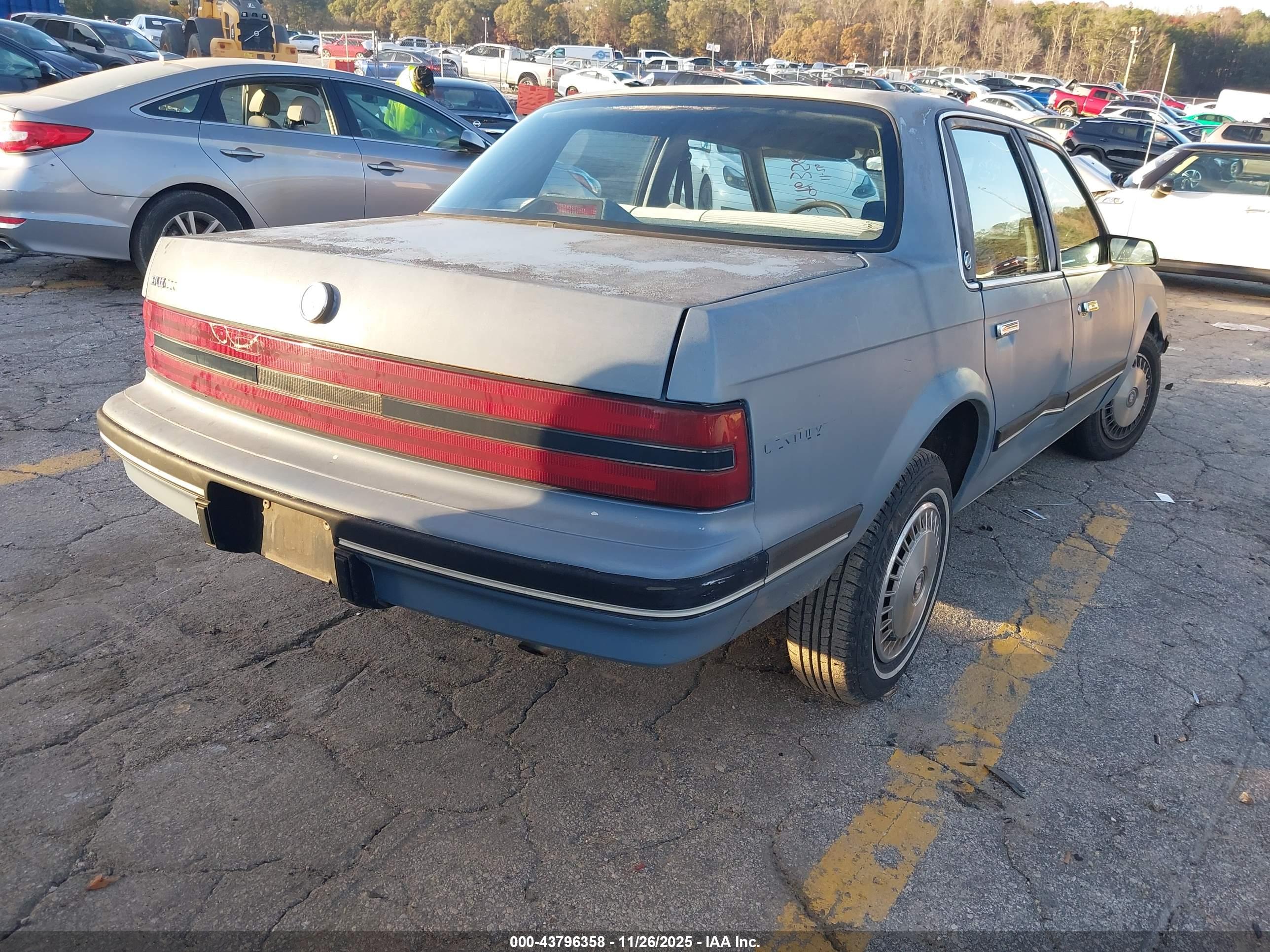 BUICK CENTURY image 4
