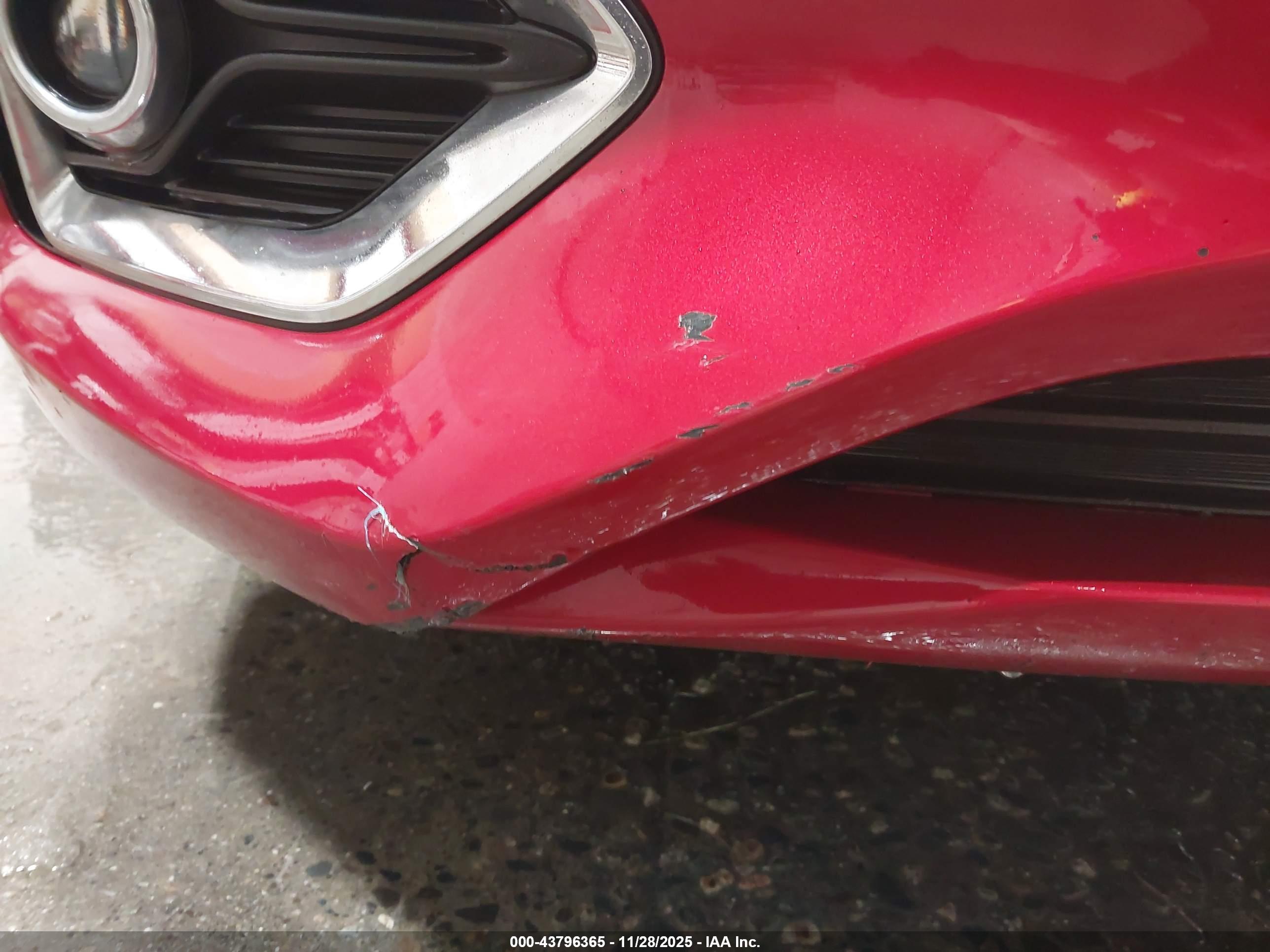 HYUNDAI ACCENT image 6