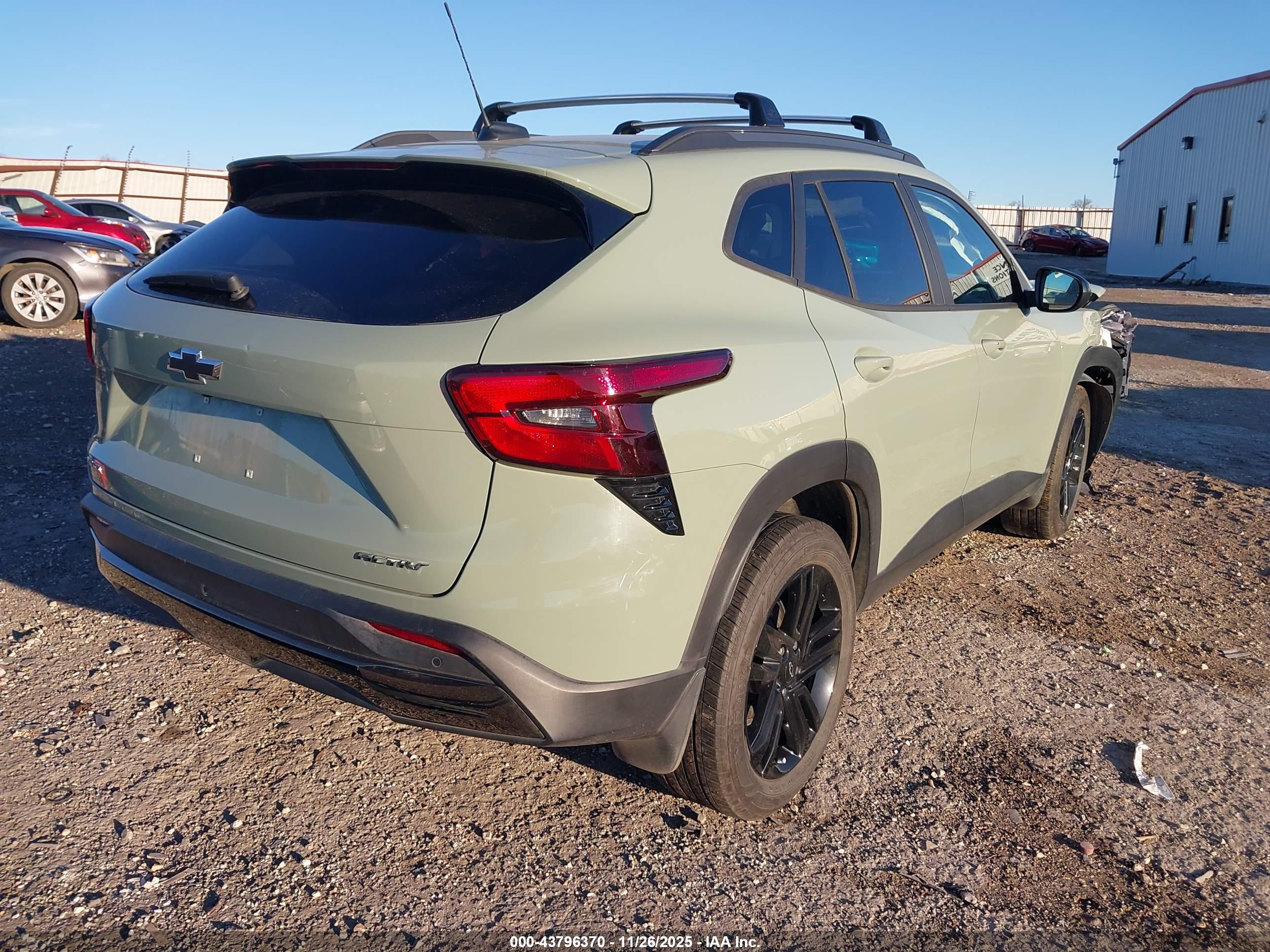 CHEVROLET TRAX image 4