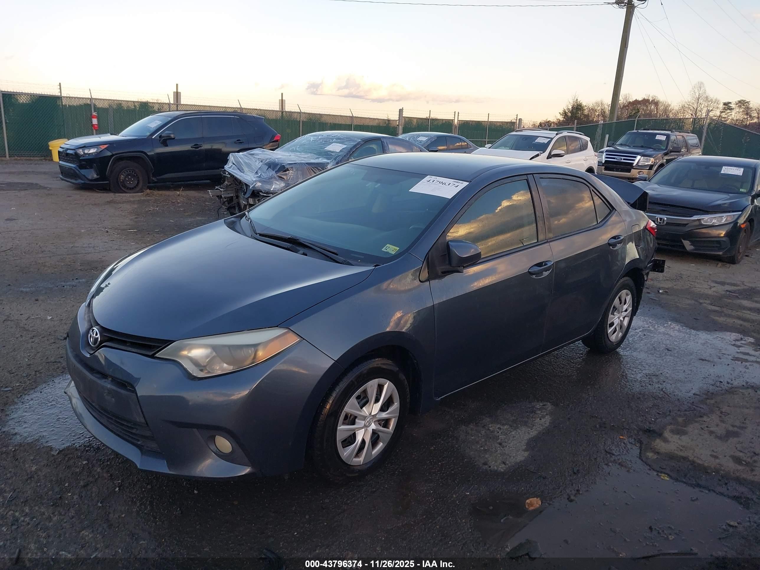 TOYOTA COROLLA image 2