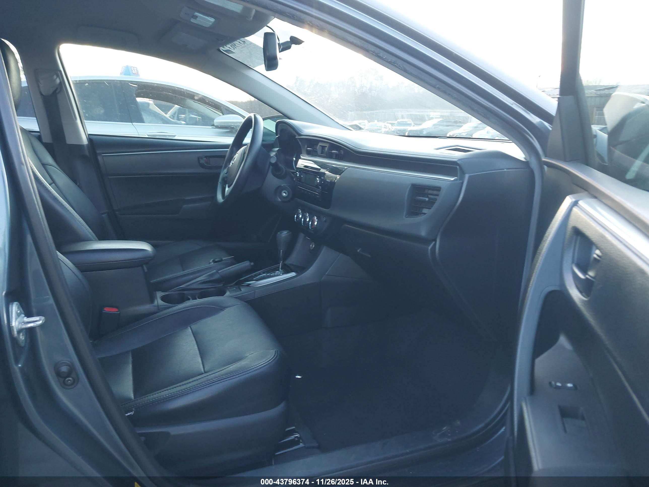 TOYOTA COROLLA image 5
