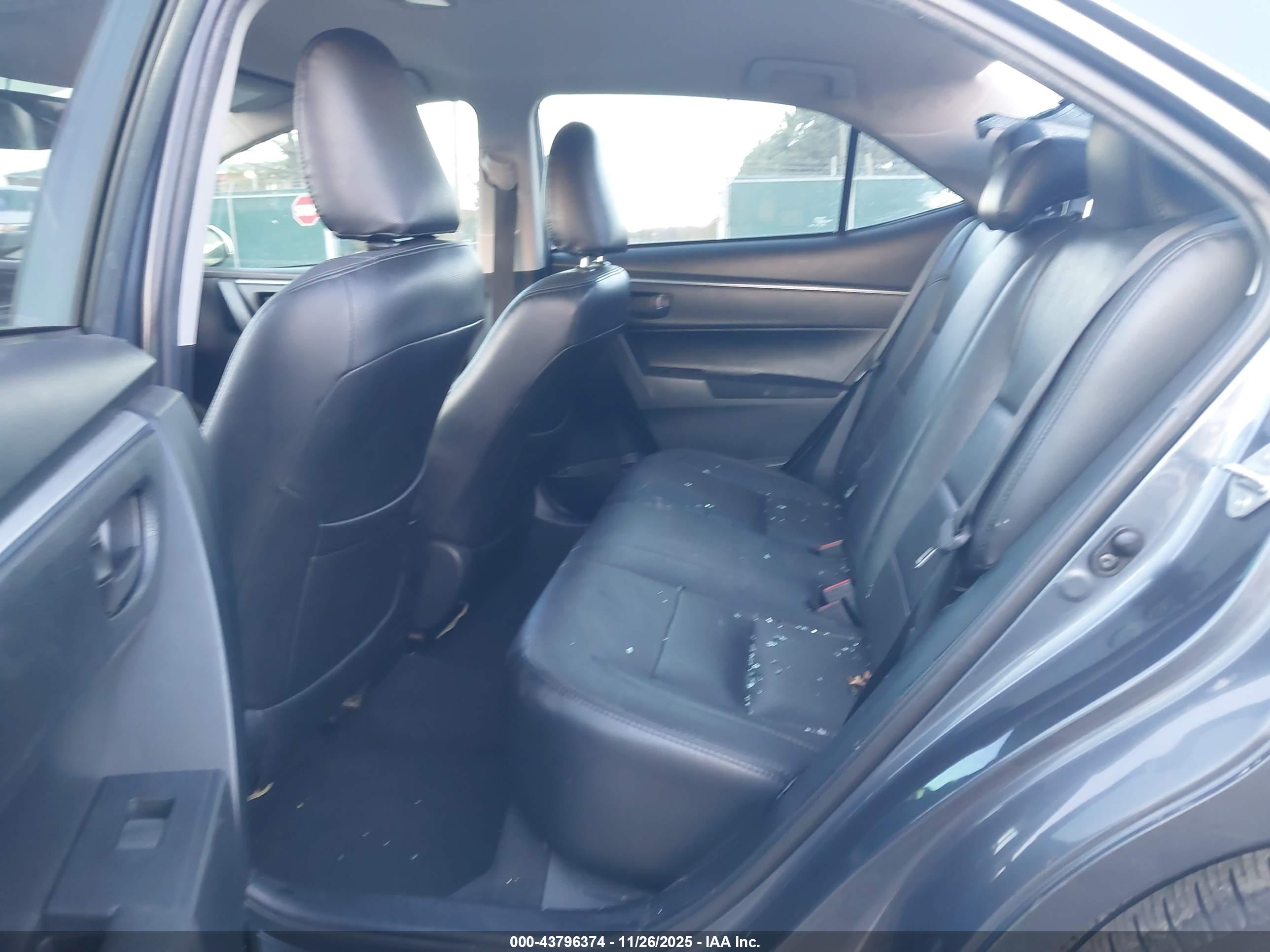 TOYOTA COROLLA image 8