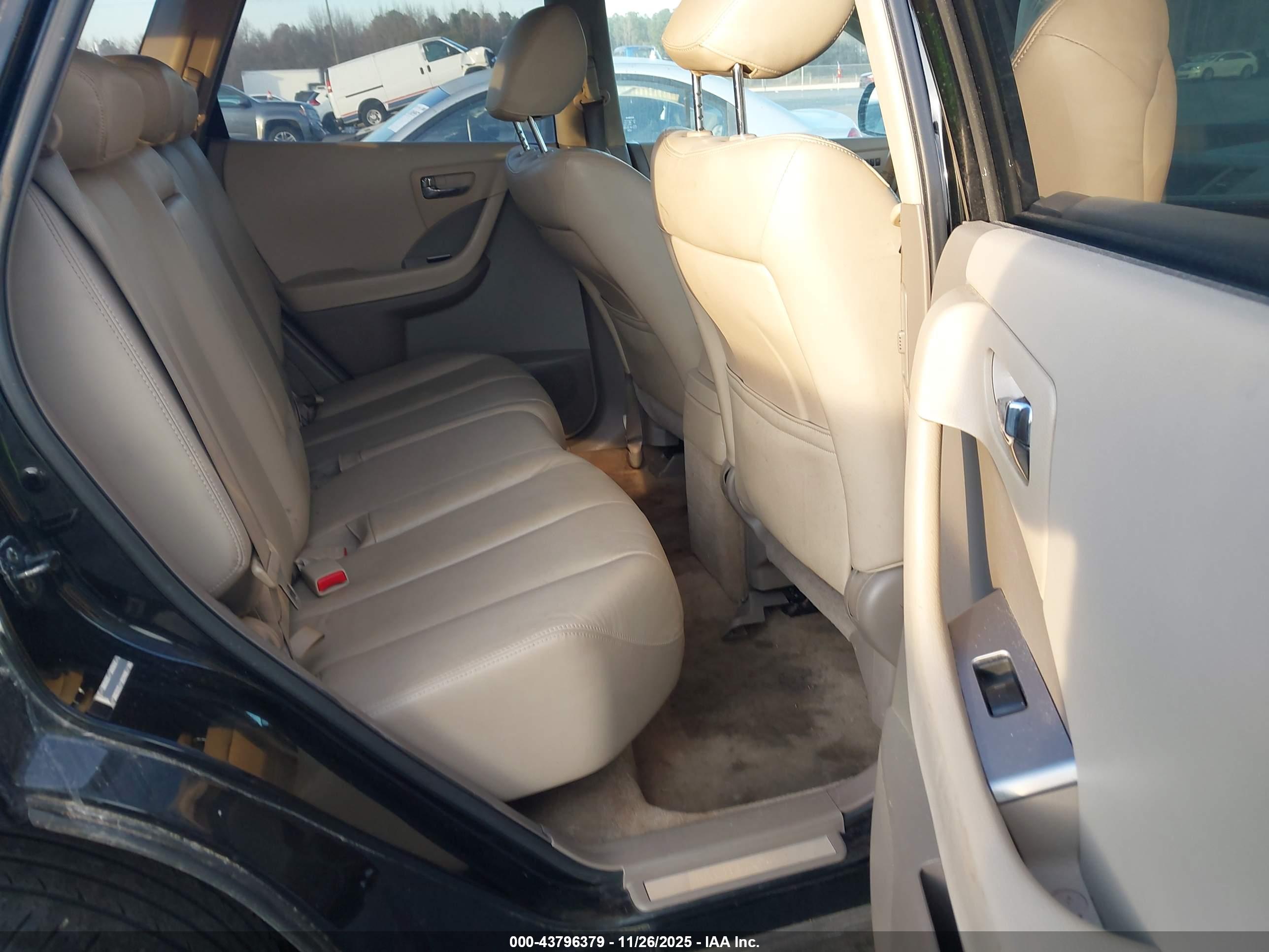 NISSAN MURANO image 8