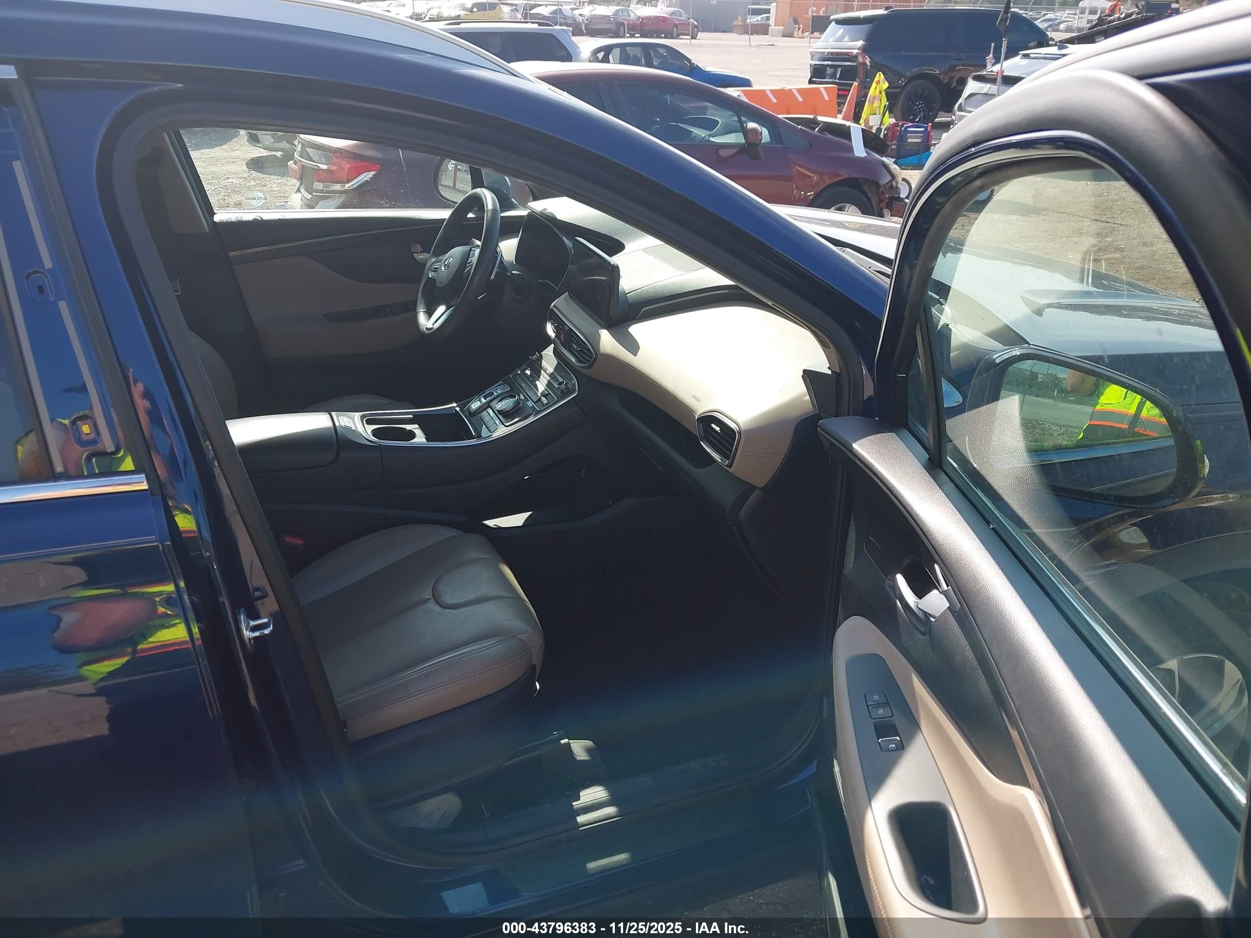 HYUNDAI SANTA image 5
