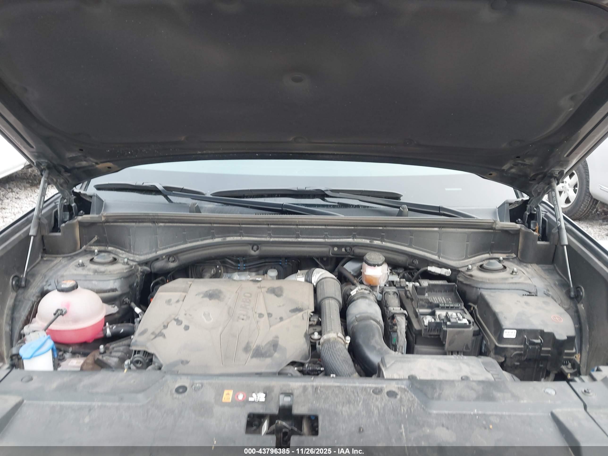 HYUNDAI SANTA image 10